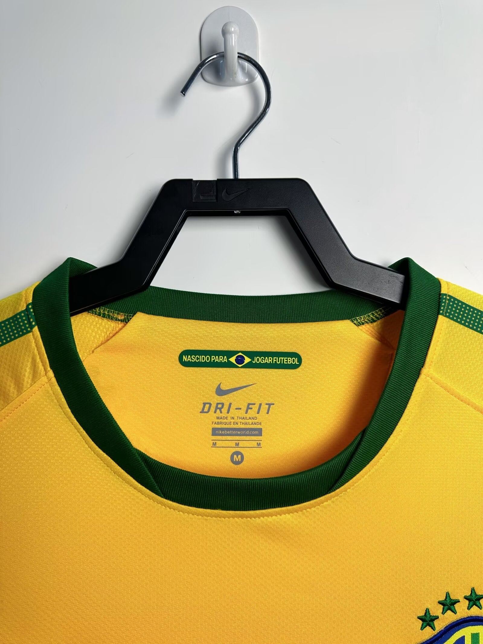 BRAZIL Retro Home Jersey 2010 image 2