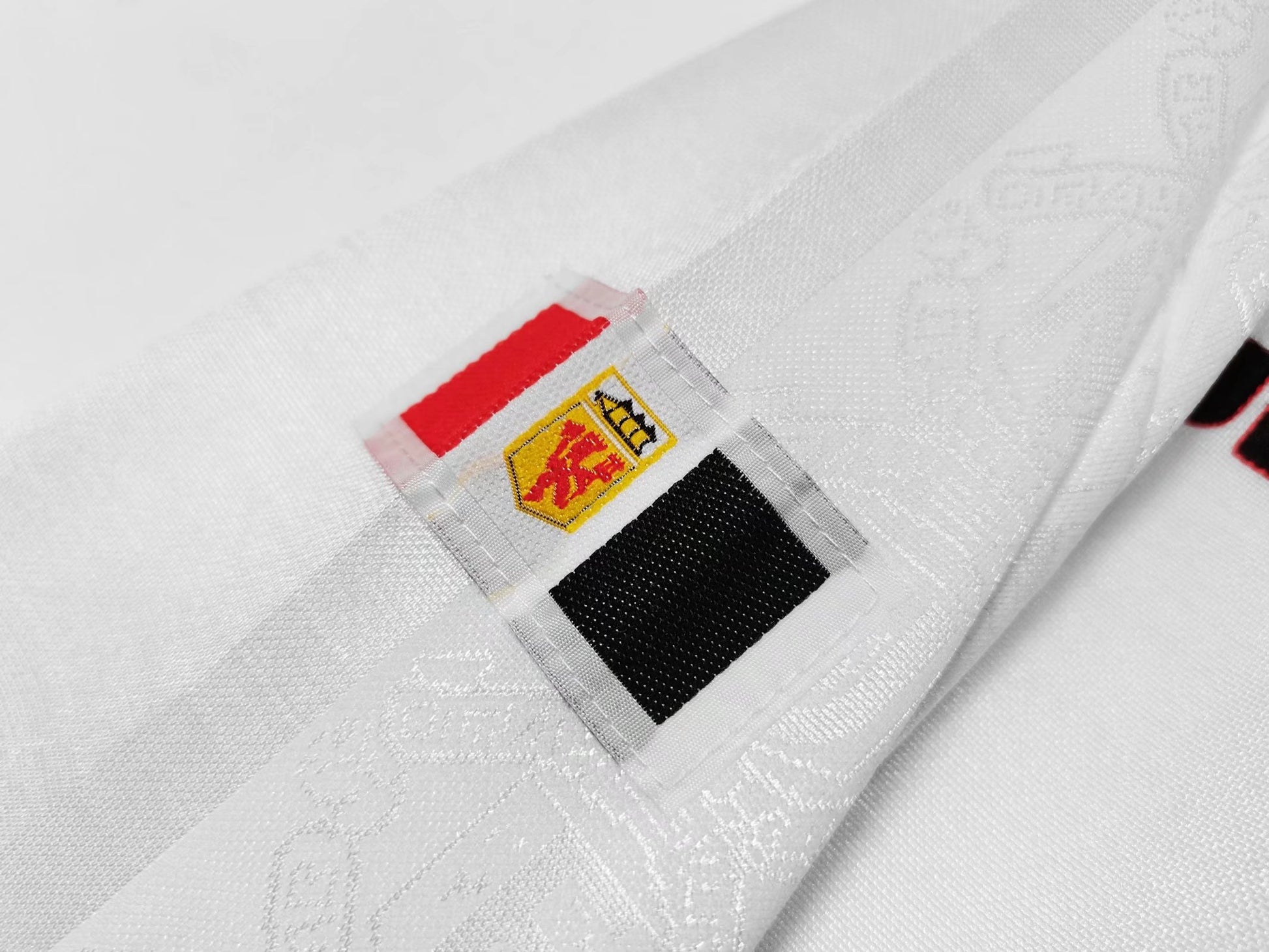 MANCHESTER UNITED RETRO L/SJERSEY 1998-99 image 11