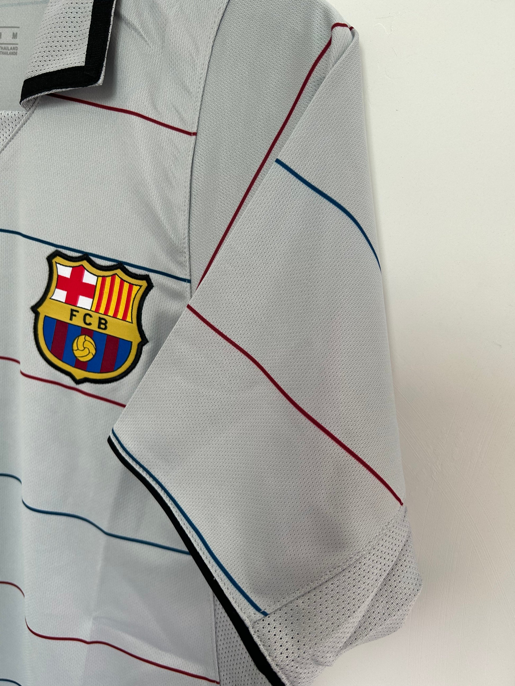 BARCELONA Retro Away Jersey  2003-04 image 4