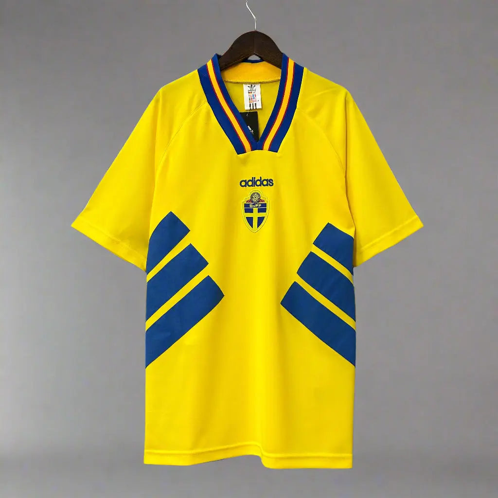SWEDEN RETRO HOME FOOTBALL JERSEY 1994 image 0