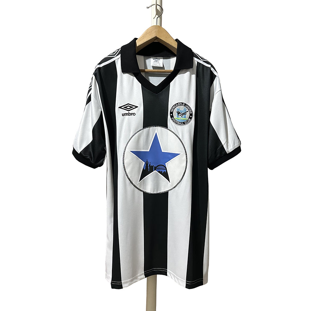 NEWCASTLE UNITED Retro Home Jersey 1980-82 image 0