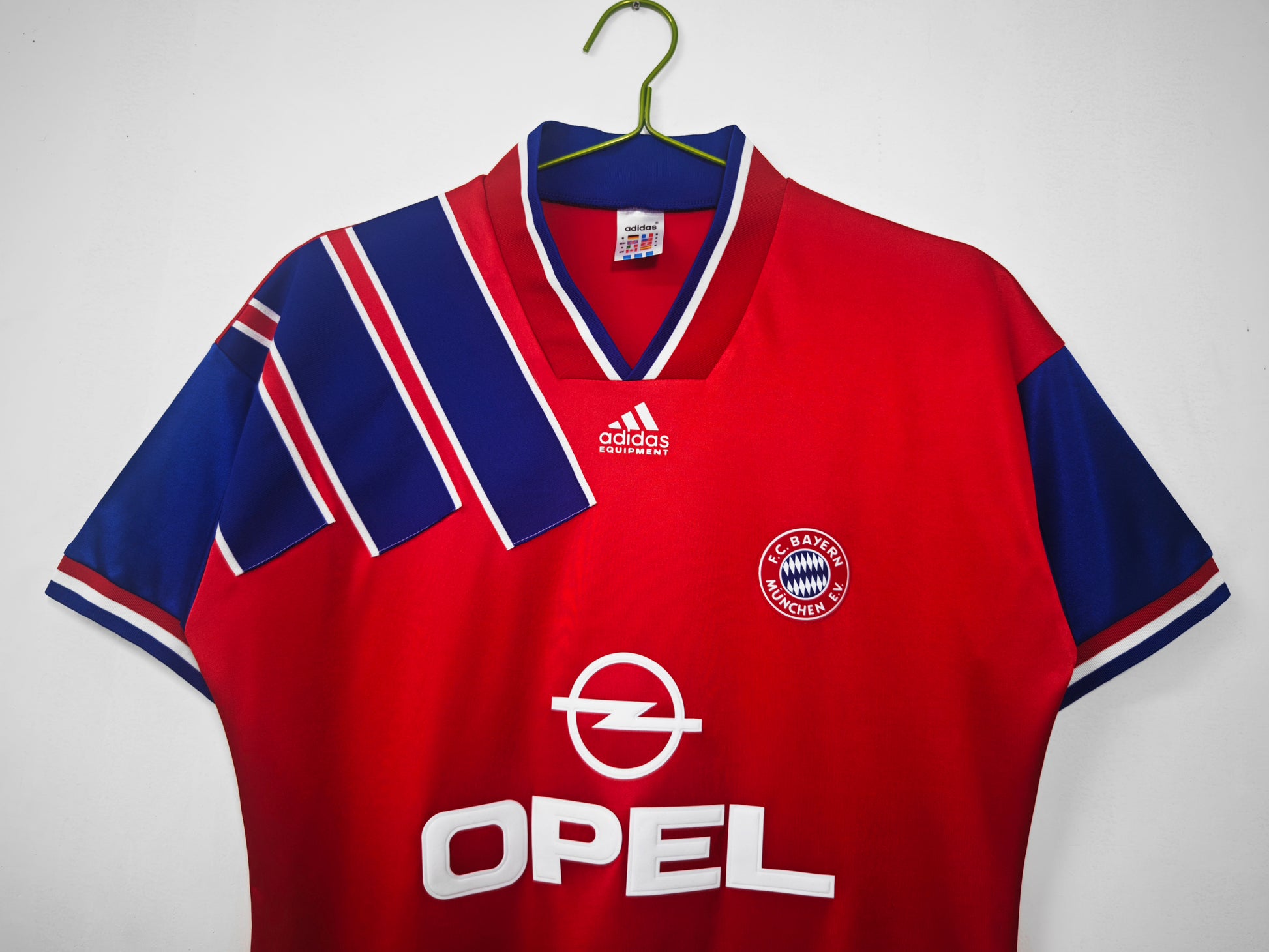 BAYERN MUNICH RETRO Home Jersey 1993-95 image 2