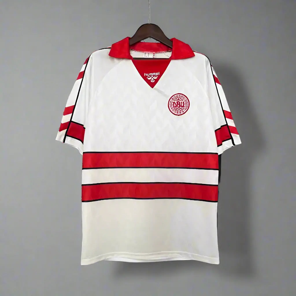 DENMARK Retro Away Jersey 1988 image 2