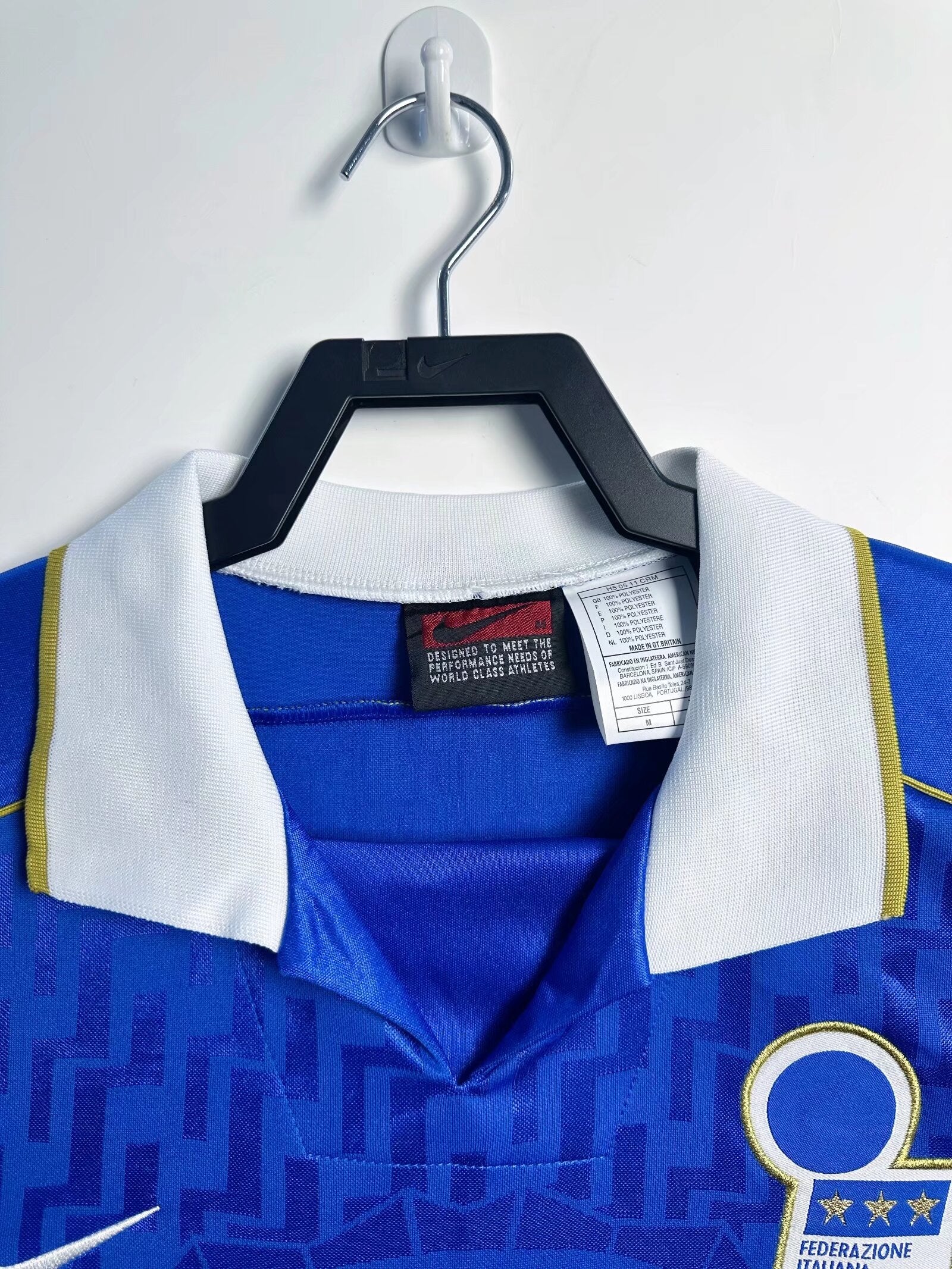 ITALY Retro Home Jersey 1995 image 8