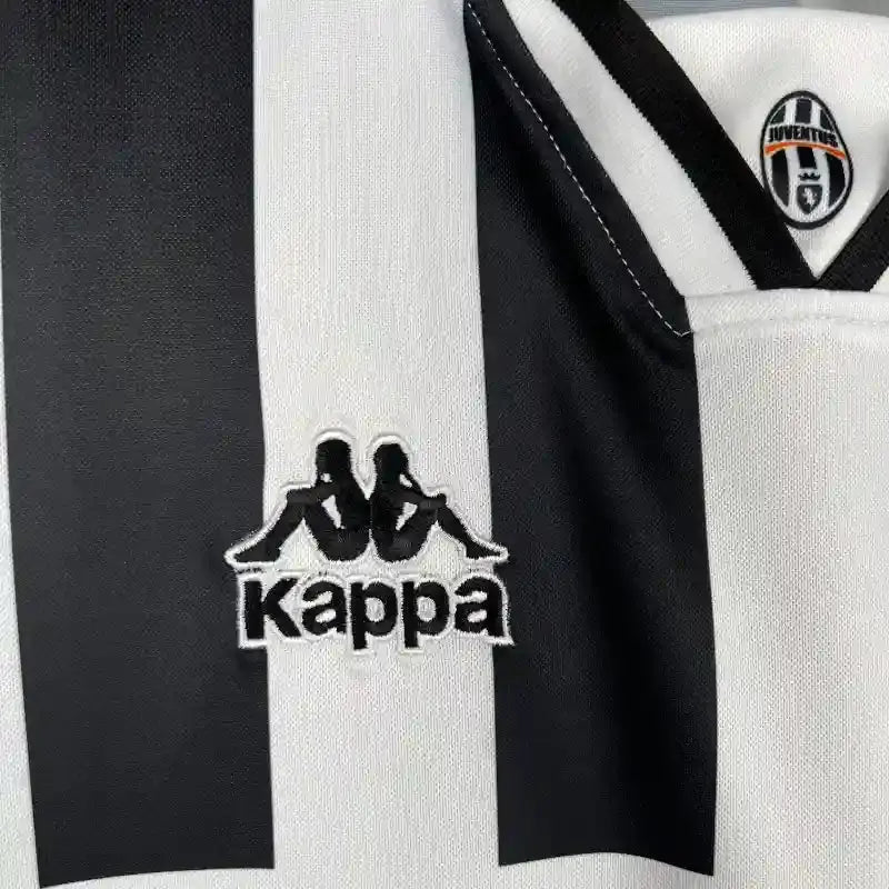 JUVENTUS  Retro Home Jersey 1996-97 image 7