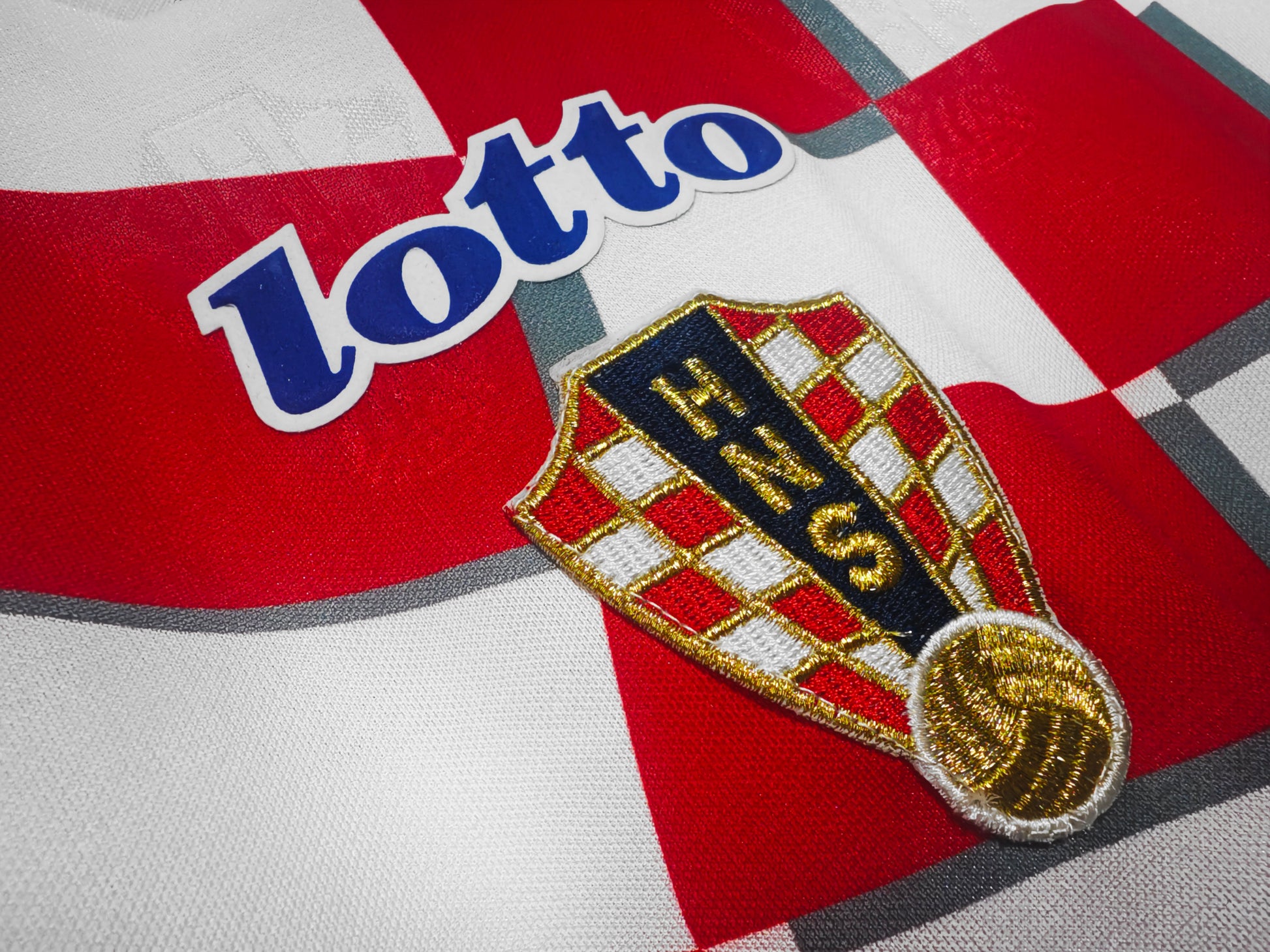 CROATIA Retro Home Jersey  1998 image 4
