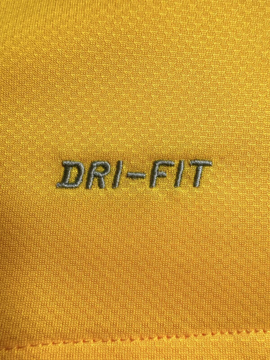BRAZIL Retro Home Jersey 2010 image 6