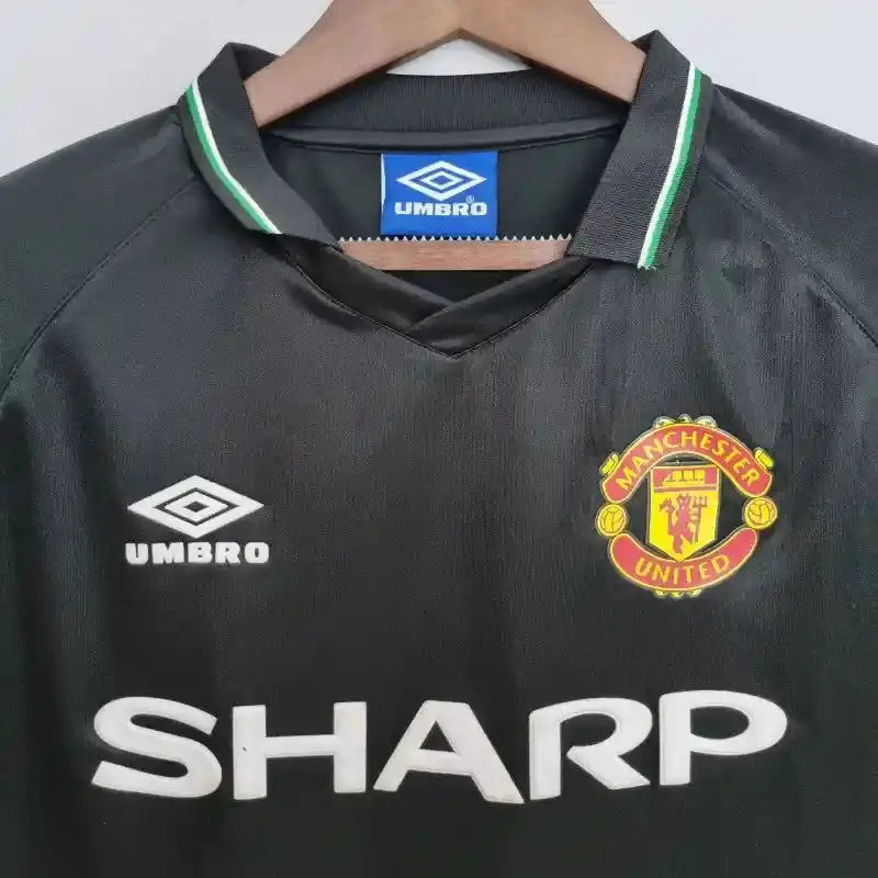 MANCHESTER UNITED RETRO JERSEY 1998 image 5