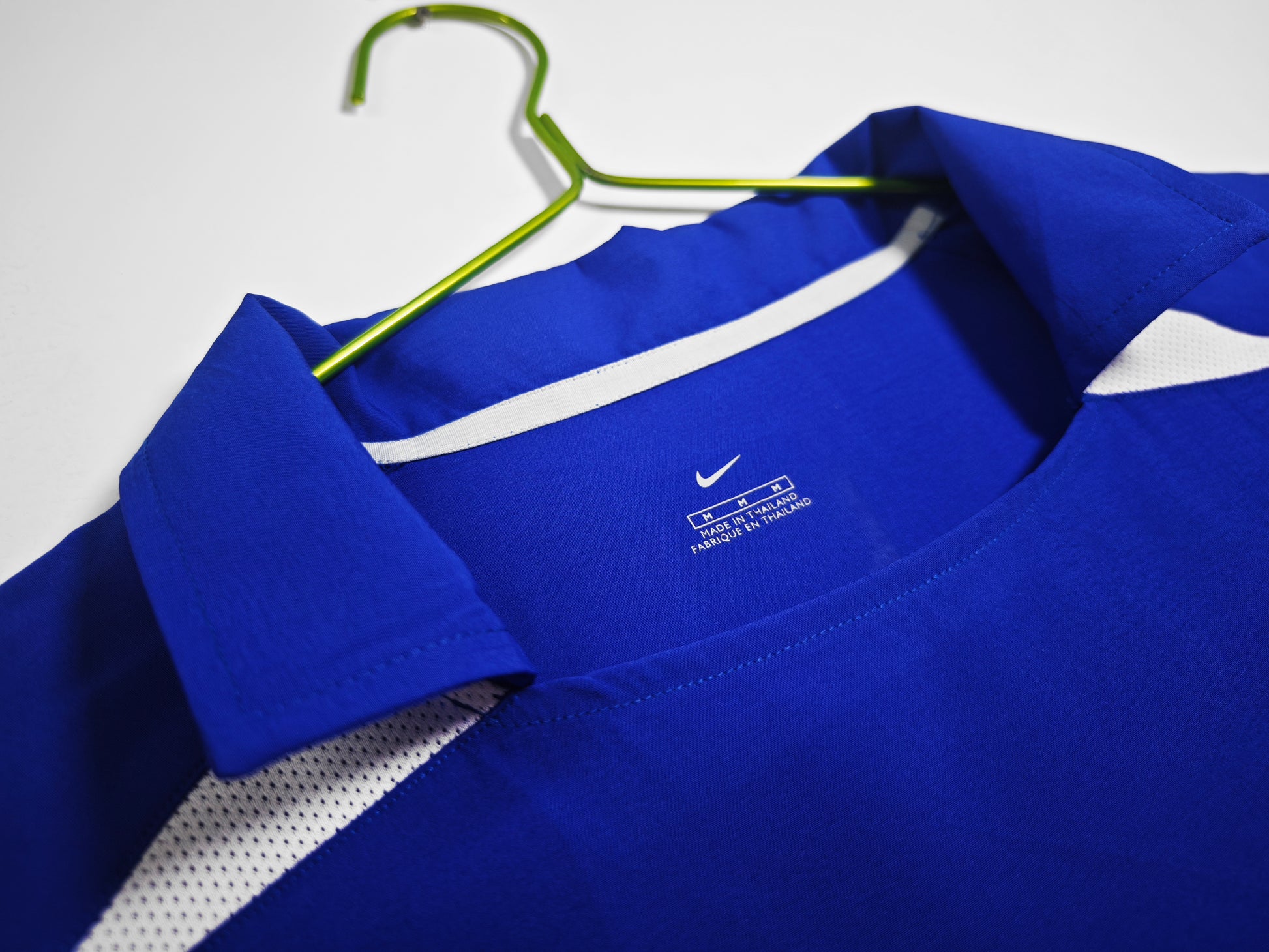 BRAZIL Retro Away Jersey 2002 image 2