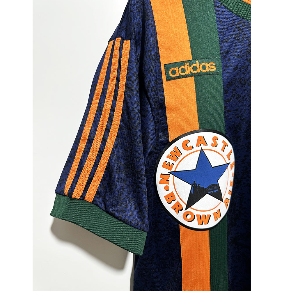 NEWCASTLE UNITED Retro Away Jersey 1997-98 image 2