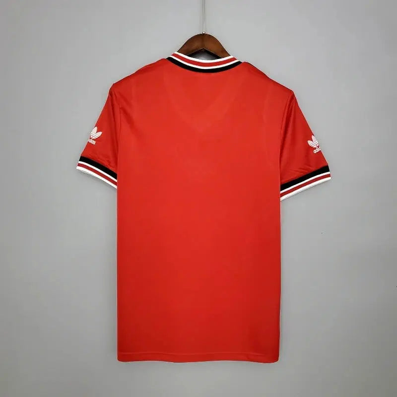 MANCHESTER UNITED RETRO JERSEY 1985 image 1