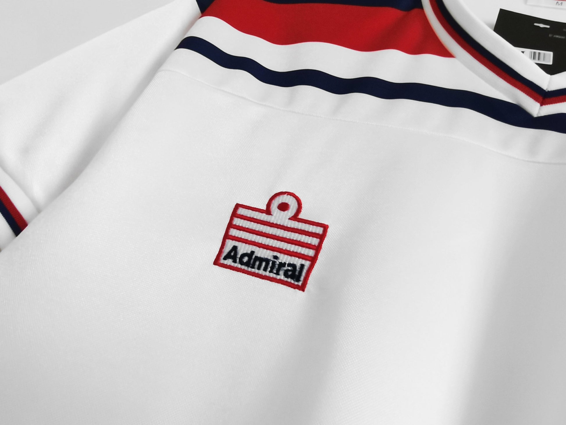 ENGLAND Retro Home Jersey WORLD CUP 1982 image 2