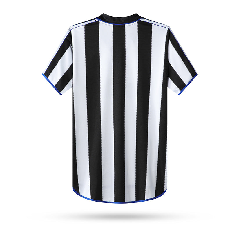 NEWCASTLE UNITED Retro Home Jersey 2000-01 image 1