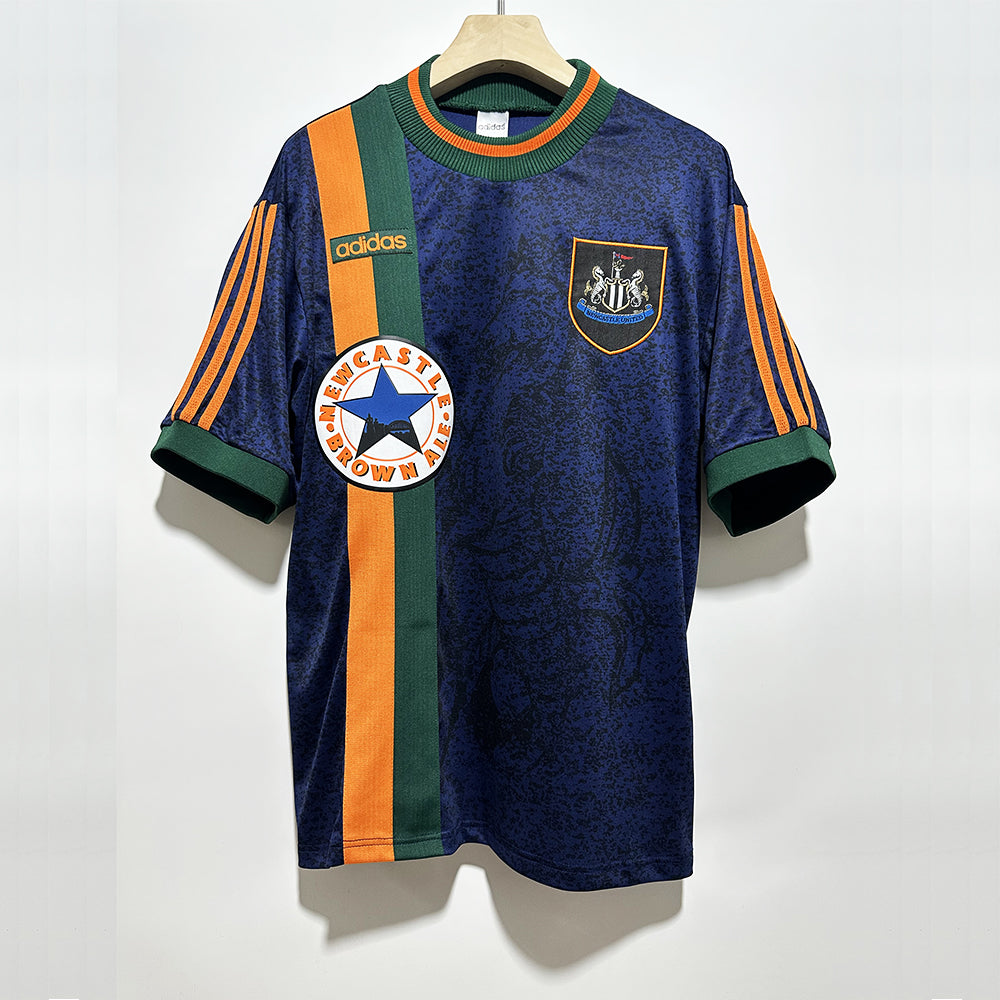 NEWCASTLE UNITED Retro Away Jersey 1997-98 image 0