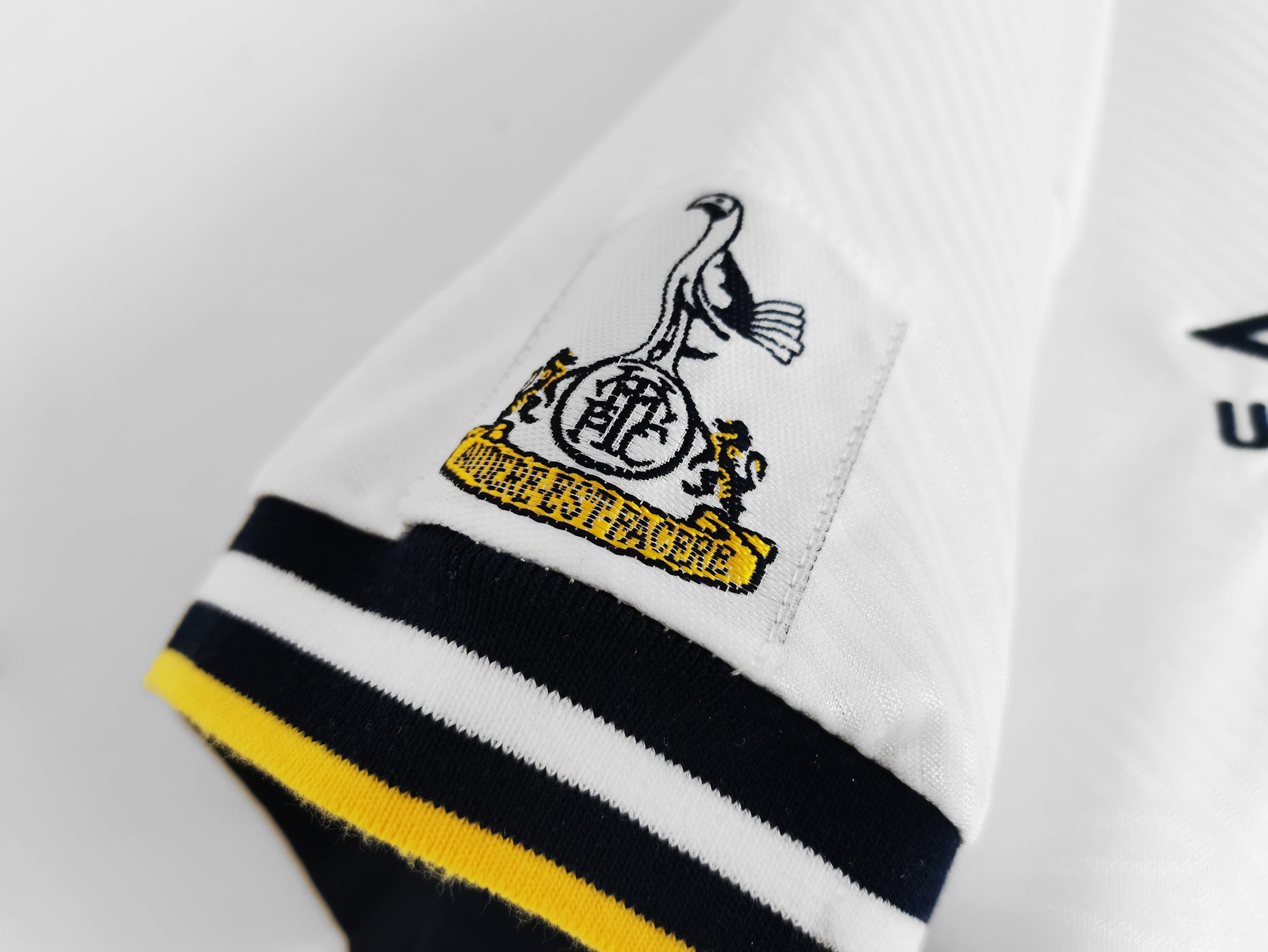TOTTENHAM HOTSPUR Retro Home Jersey 1994 image 10