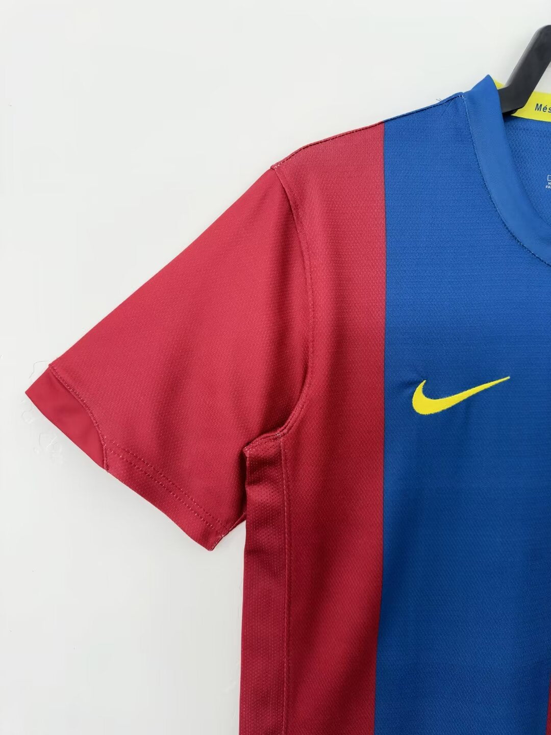 BARCELONA Retro Home Jersey  2006-07 image 6
