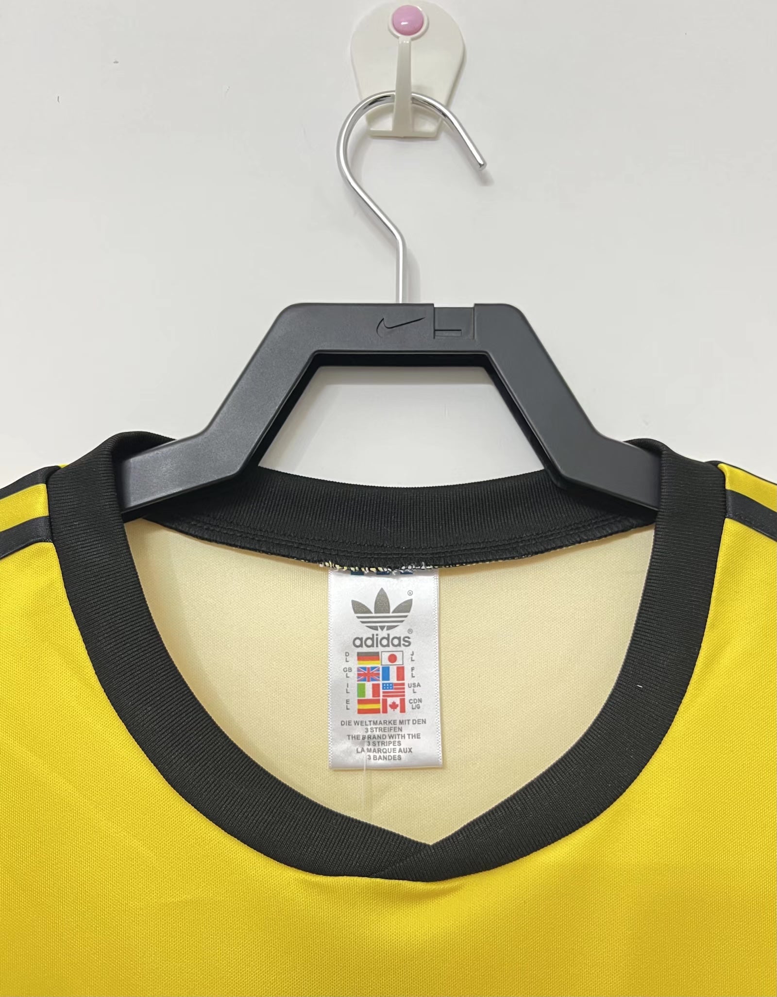 BVB Retro Home Jersey 1989-90 image 2