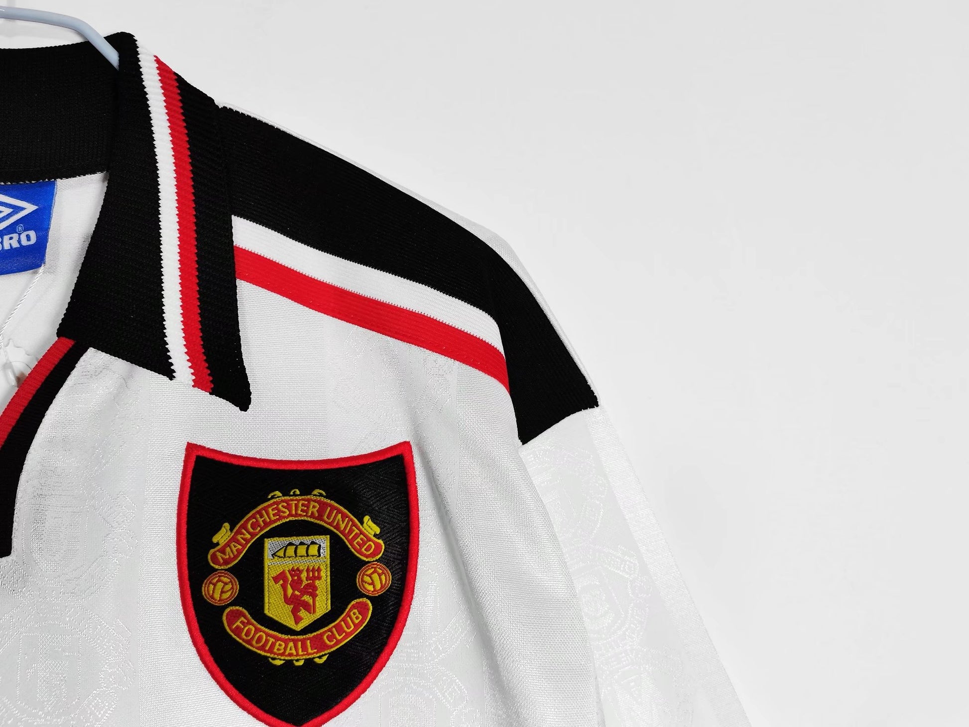 MANCHESTER UNITED RETRO L/SJERSEY 1998-99 image 6
