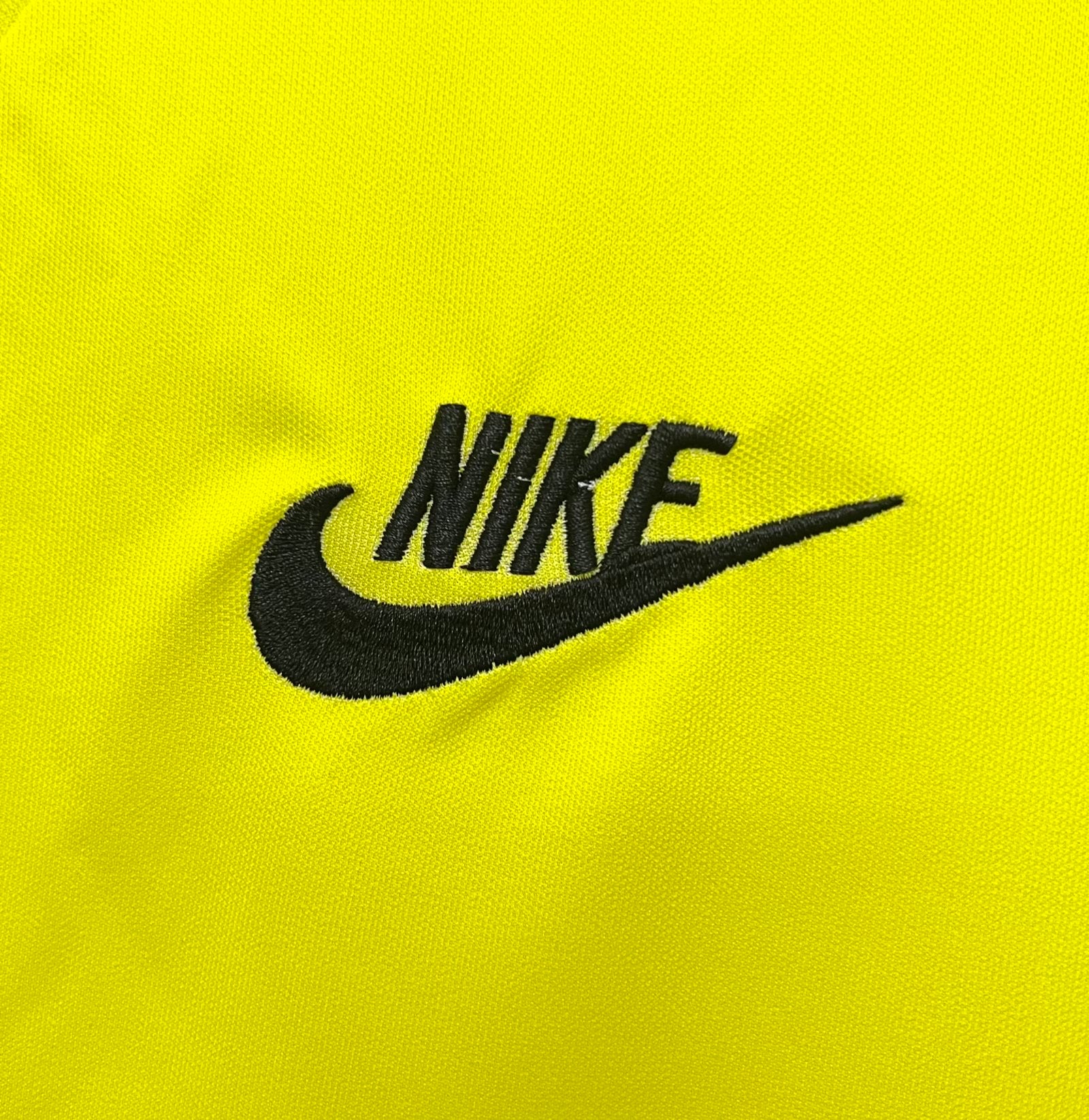 BVB Retro Home Jersey 1995-96 image 6