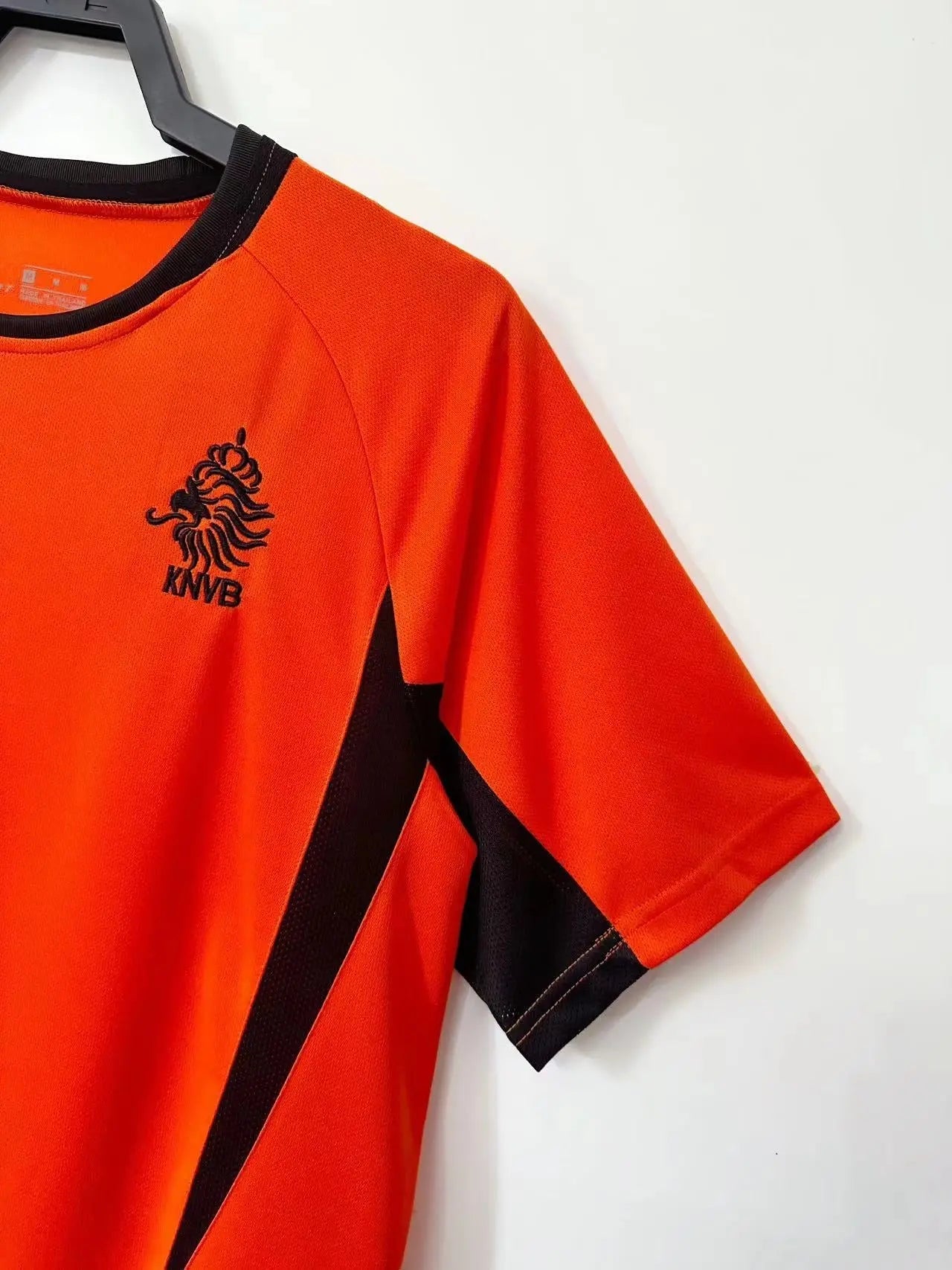 NETHERLANDS RETRO HOME FOOTBALL SHIRT 2002 image 8