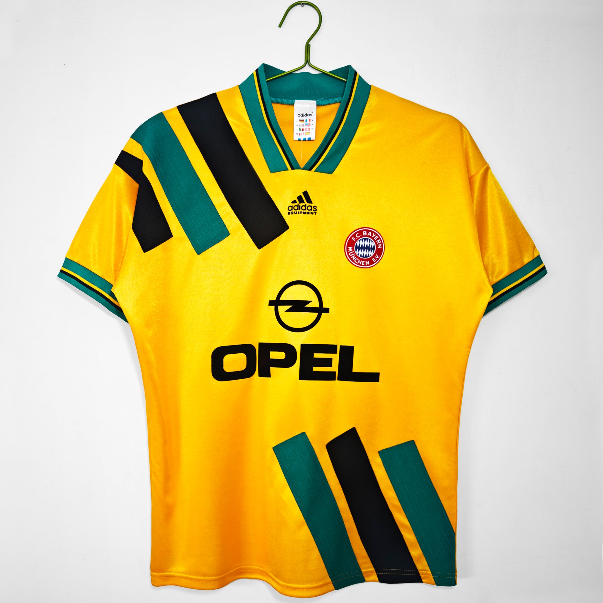 BAYERN MUNICH Retro Away Jersey 1993-95 image 0