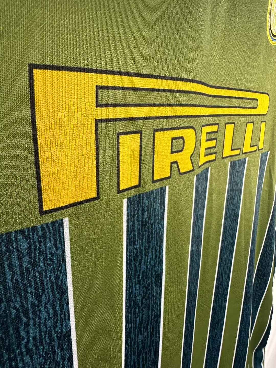 INTER MILAN Retro Away Jersey  1995-96 image 5