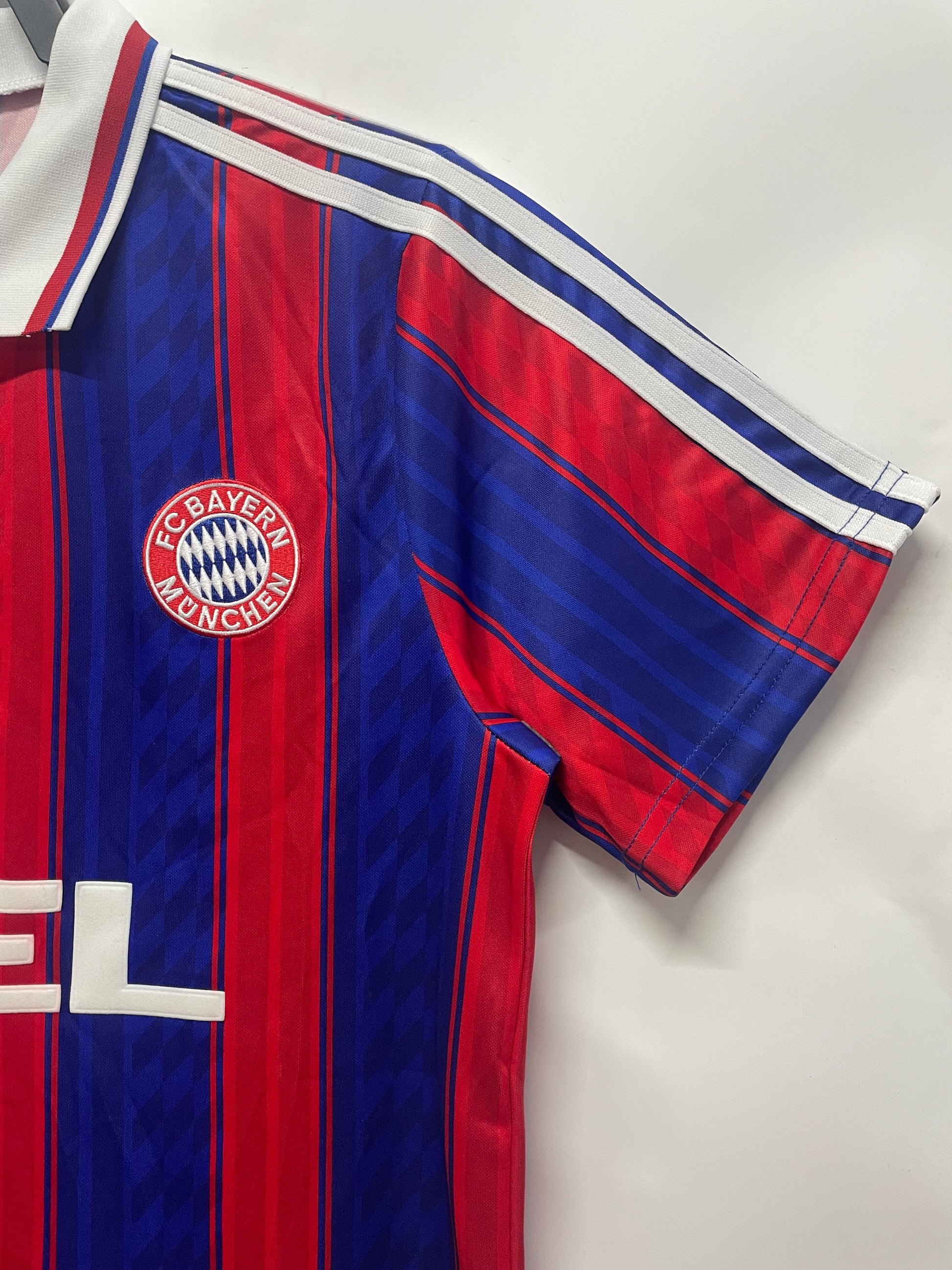 BAYERN MUNICH Retro Home Jersey 1996-97 image 4