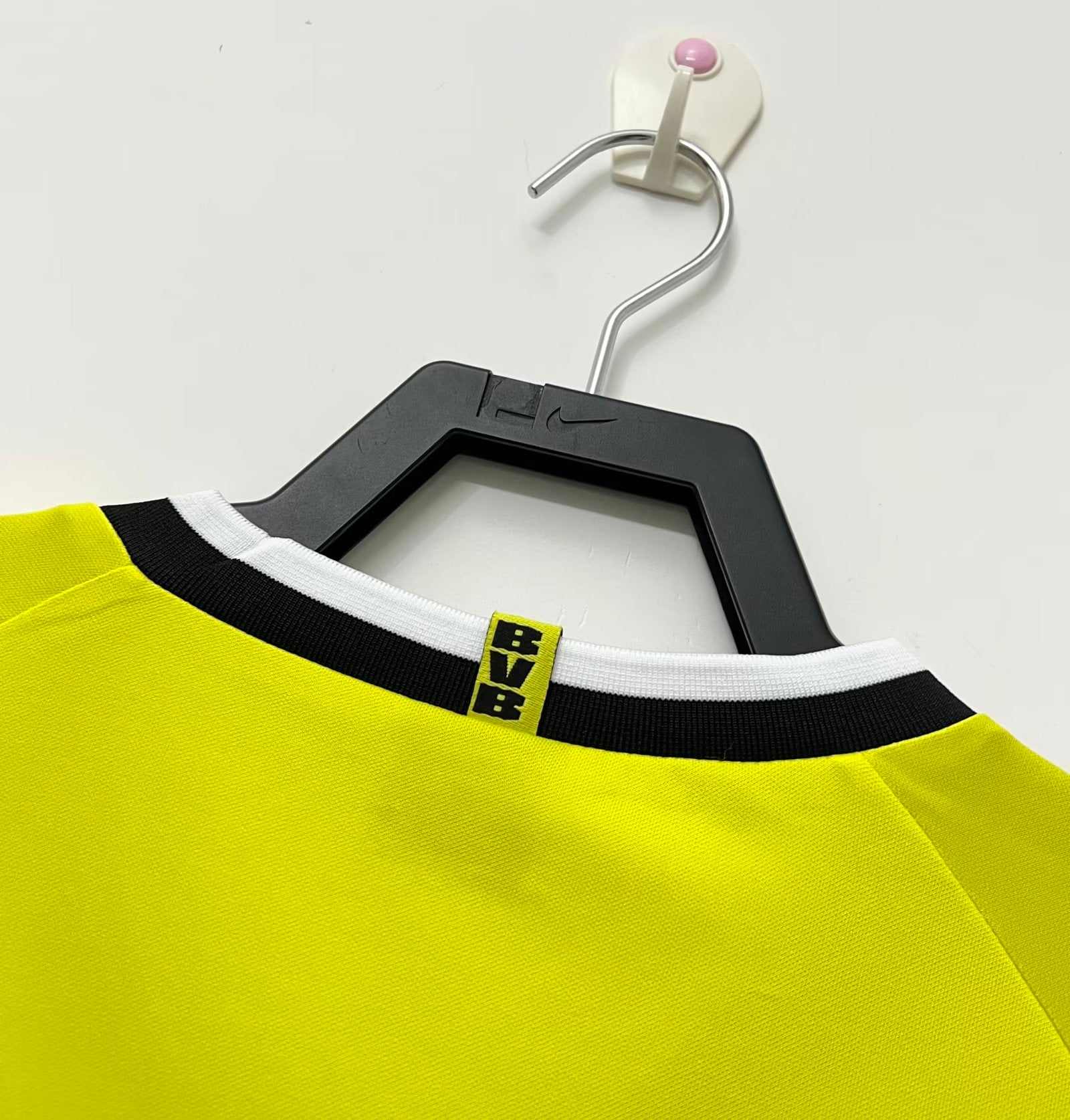 BVB Retro Home Jersey 1995-96 image 3