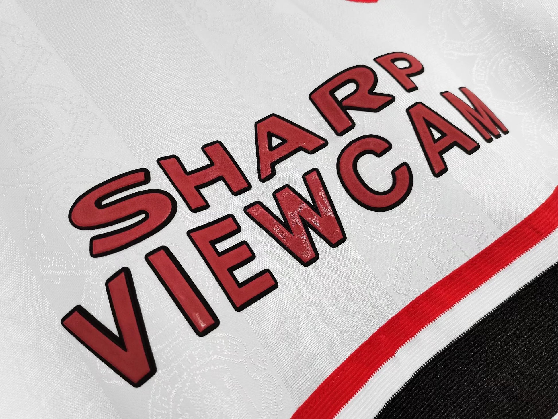 MANCHESTER UNITED RETRO L/SJERSEY 1998-99 image 9