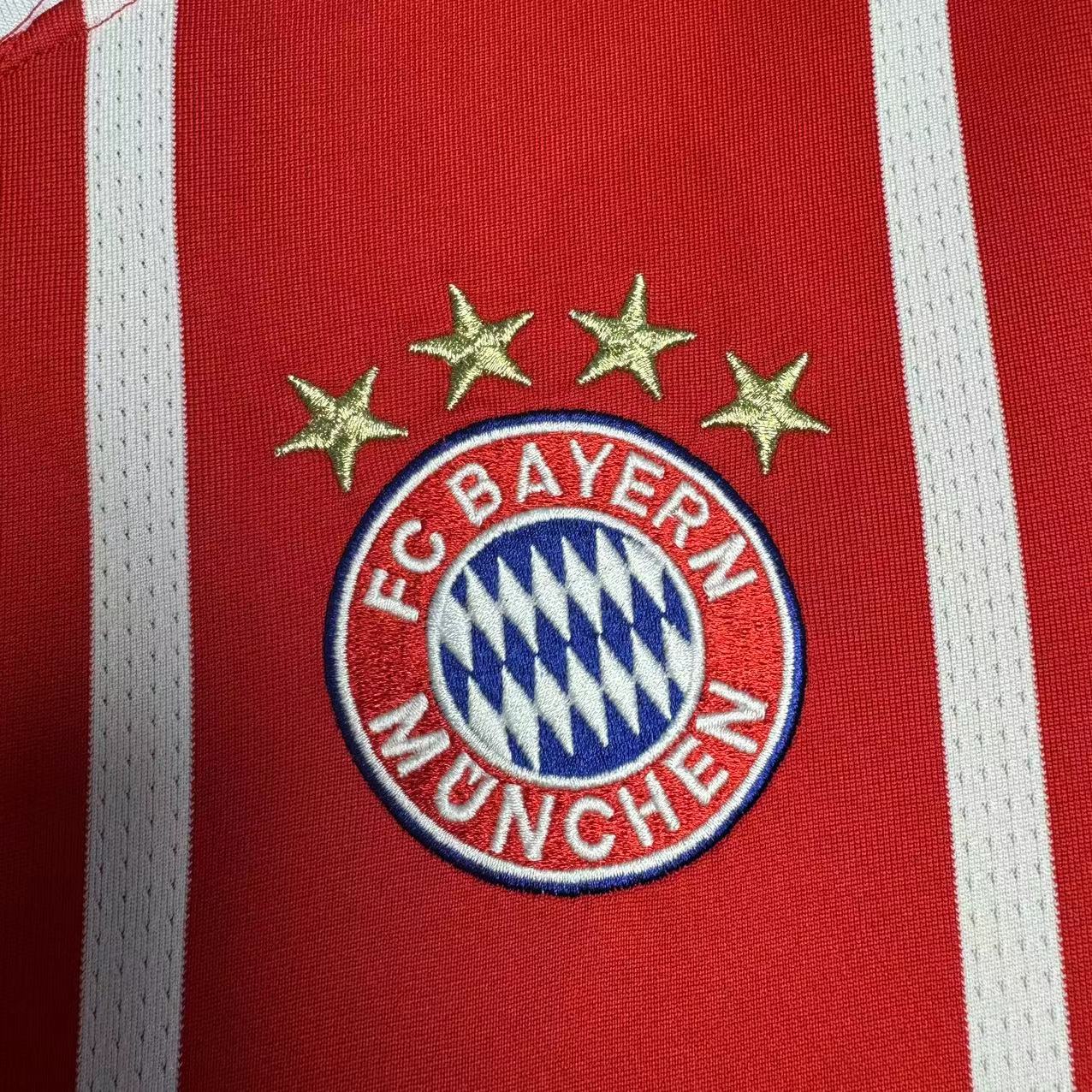 BAYERN MUNICH Retro Home Jersey 2016-17 image 5
