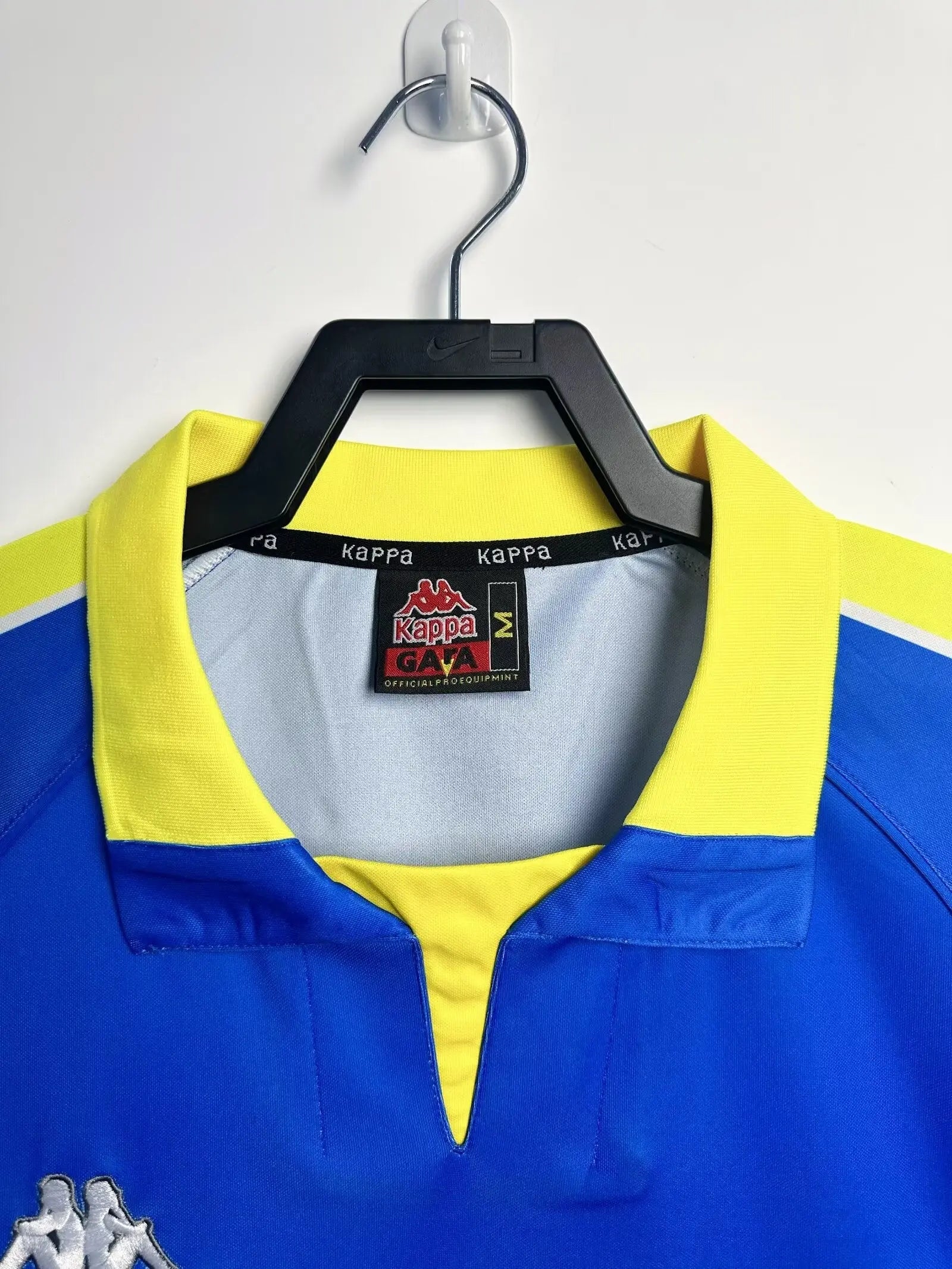 JUVENTUS Retro Away Jersey 1997-99 image 4