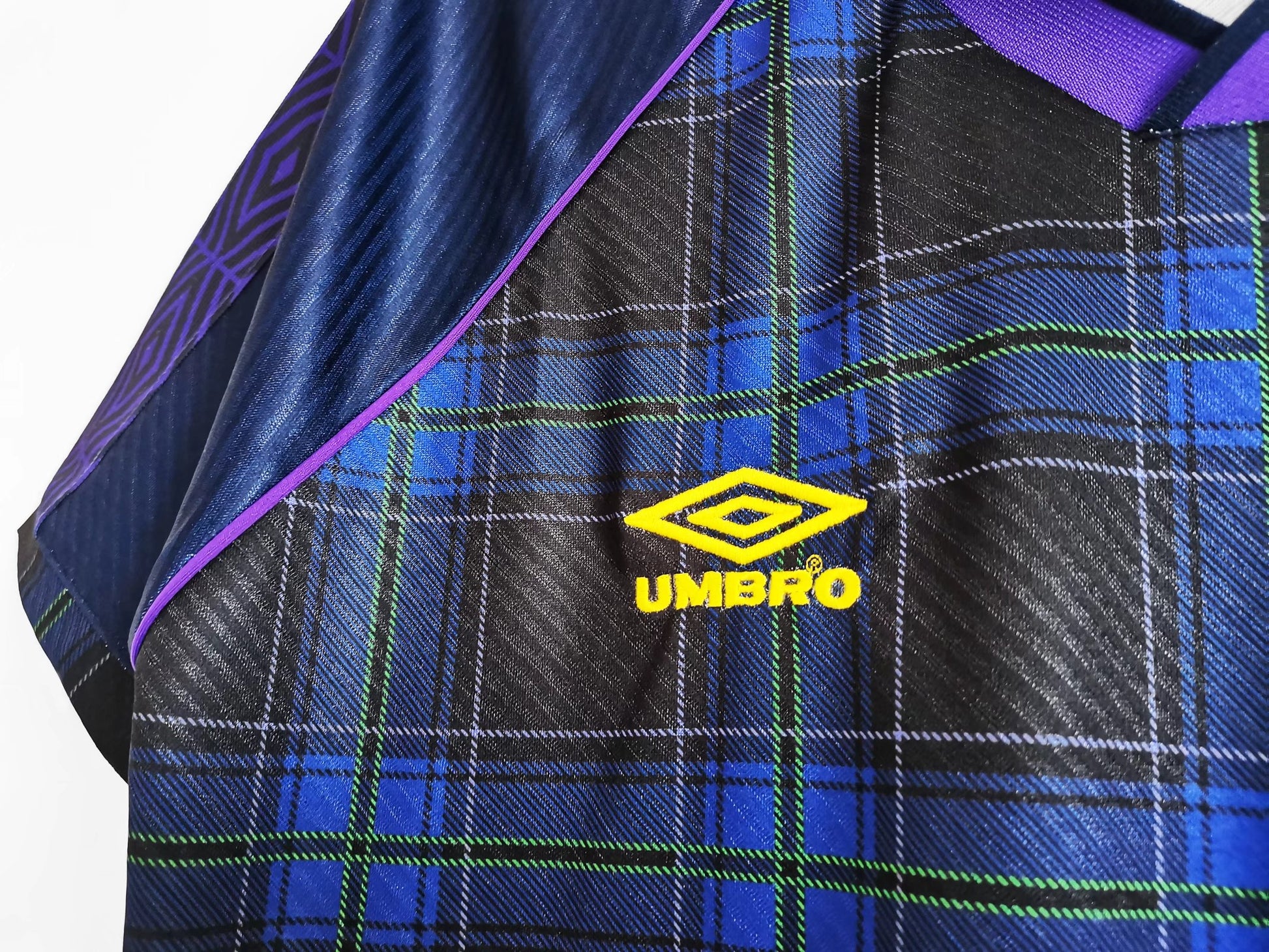 SCOTLAND Retro Home Jersey 1994-96 image 2