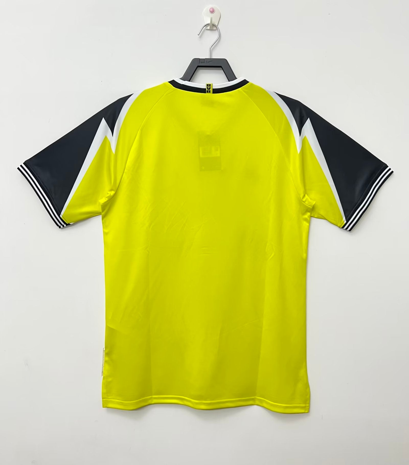 BVB Retro Home Jersey 1995-96 image 1