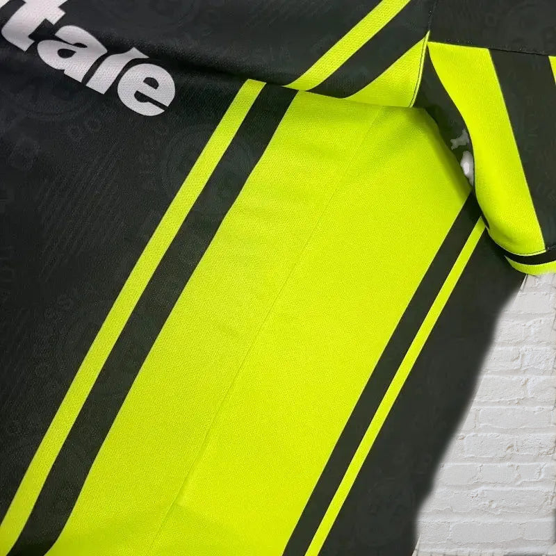 BVB RETRO AWAY FOOTBALL SHIRT 1997-98 image 5