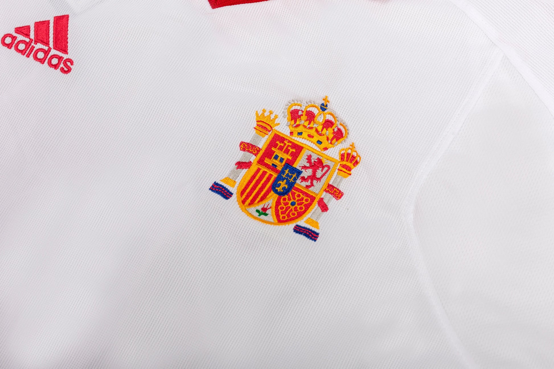 SPAIN Retro Away Jersey EURO 2000 image 4