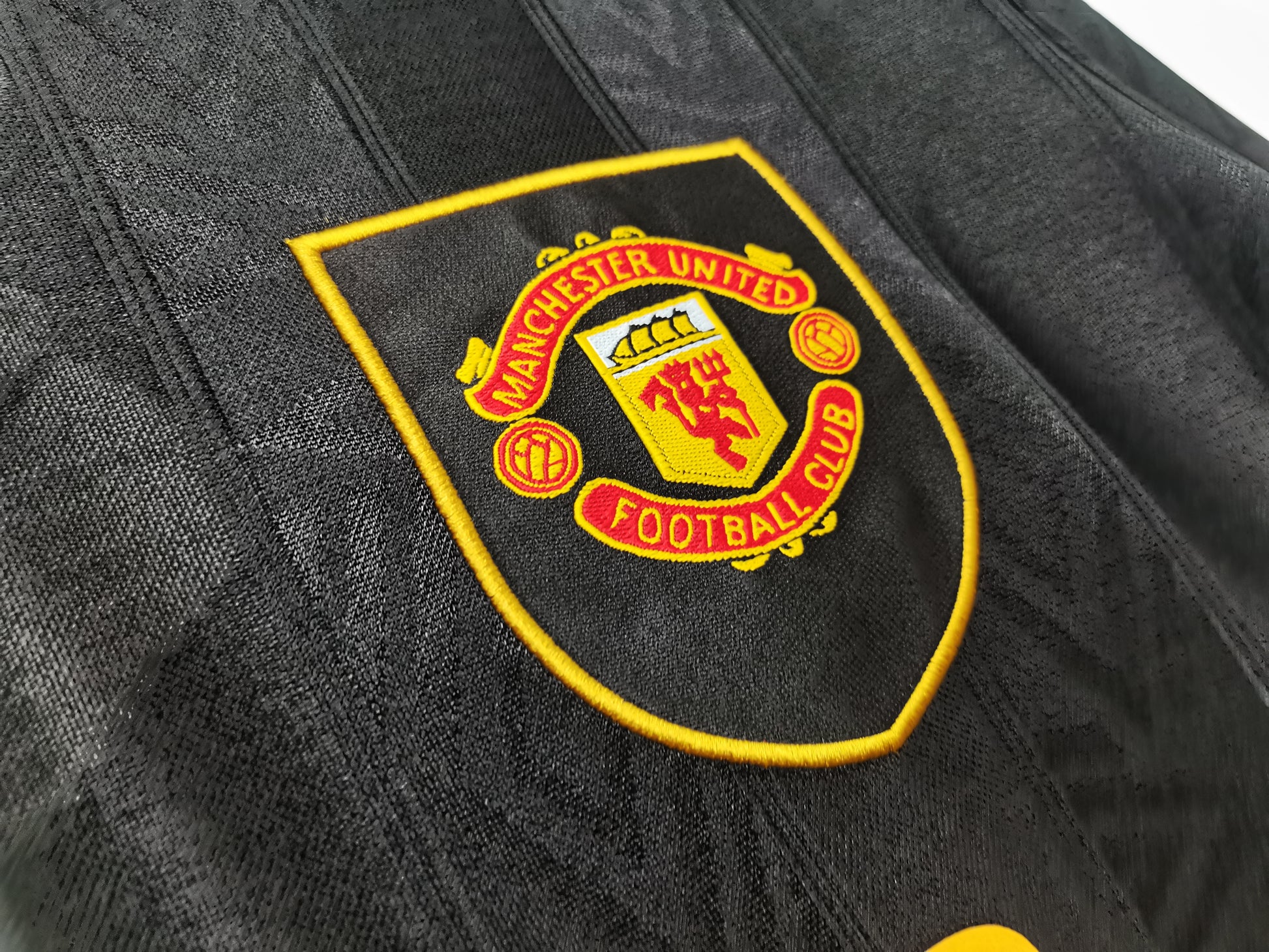 MANCHESTER UNITED RETRO L/S Away JERSEY 1993-95 image 6