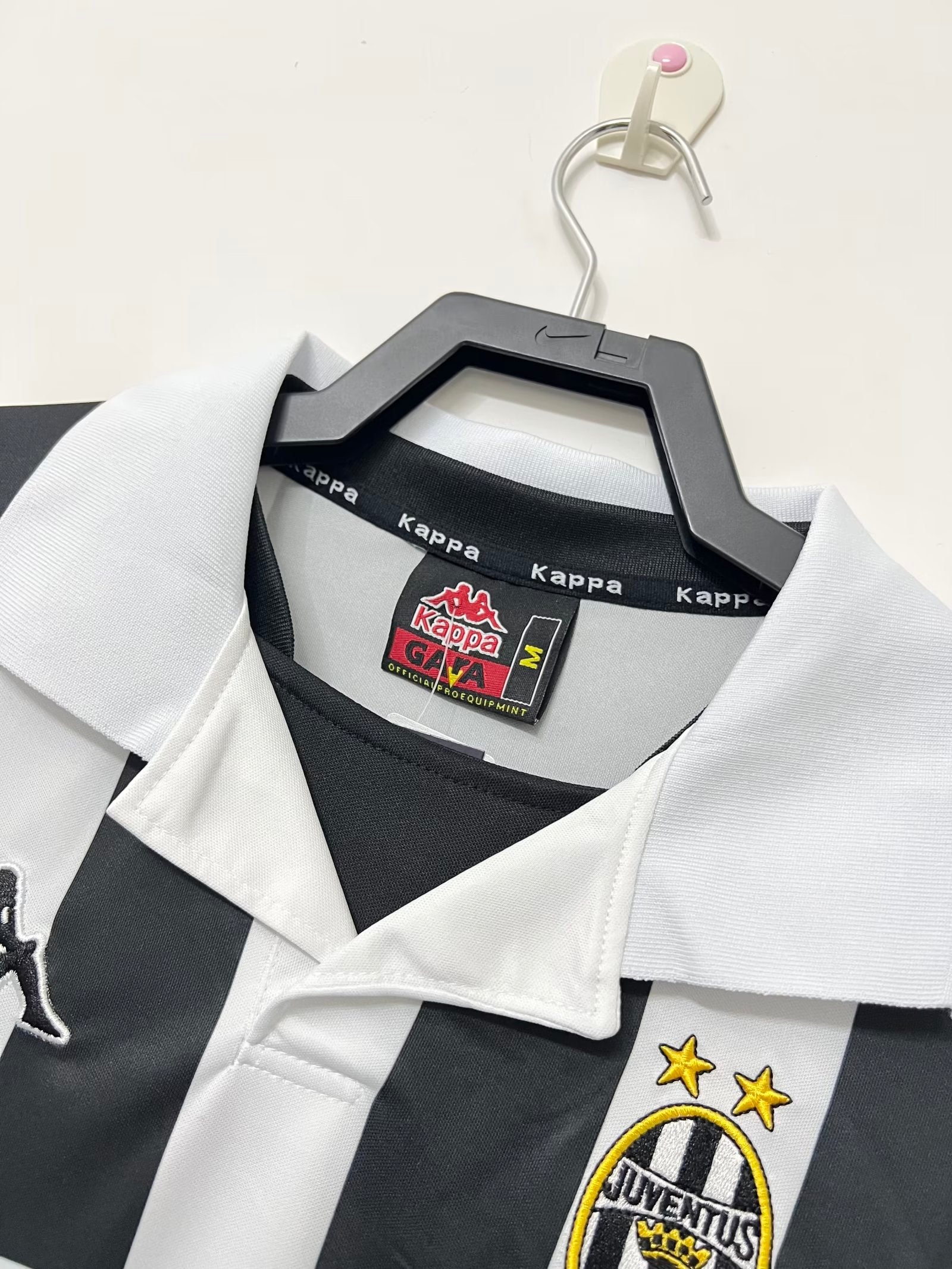 JUVENTUS  RETRO HOME JERSEY 1999-00 image 3