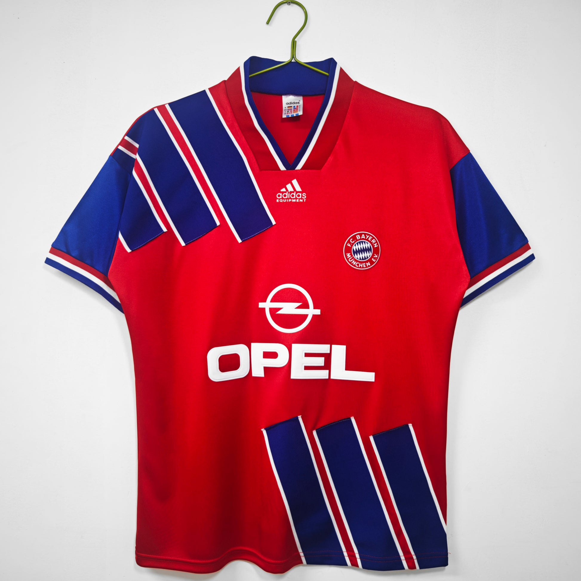 BAYERN MUNICH RETRO Home Jersey 1993-95 image 0
