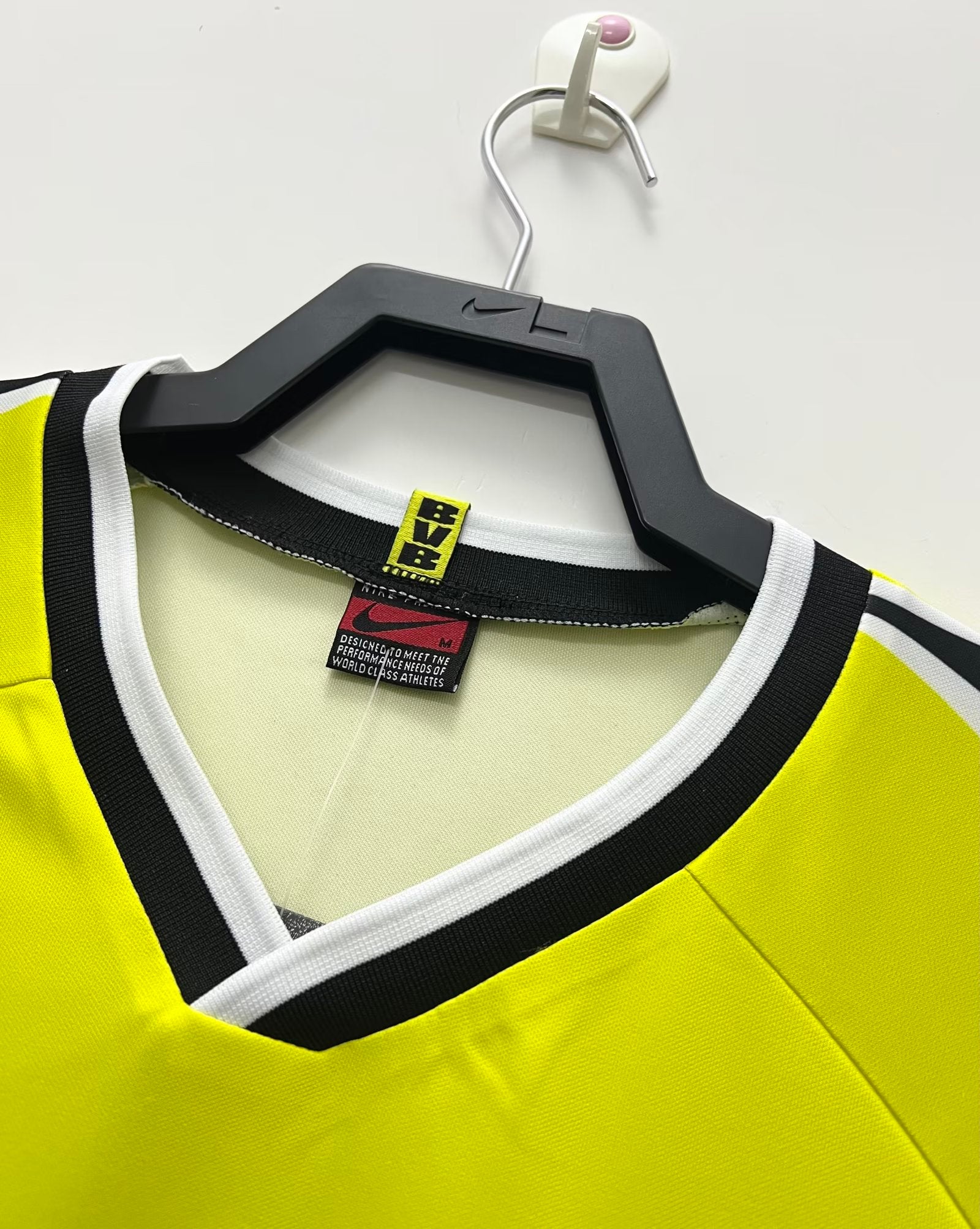 BVB Retro Home Jersey 1995-96 image 2