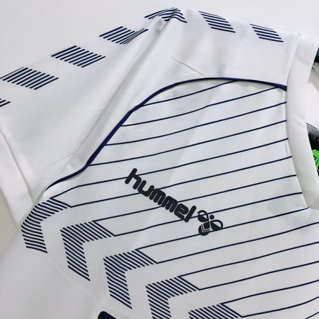 TOTTENHAM HOTSPUR Retro Home Jersey 1986 image 1