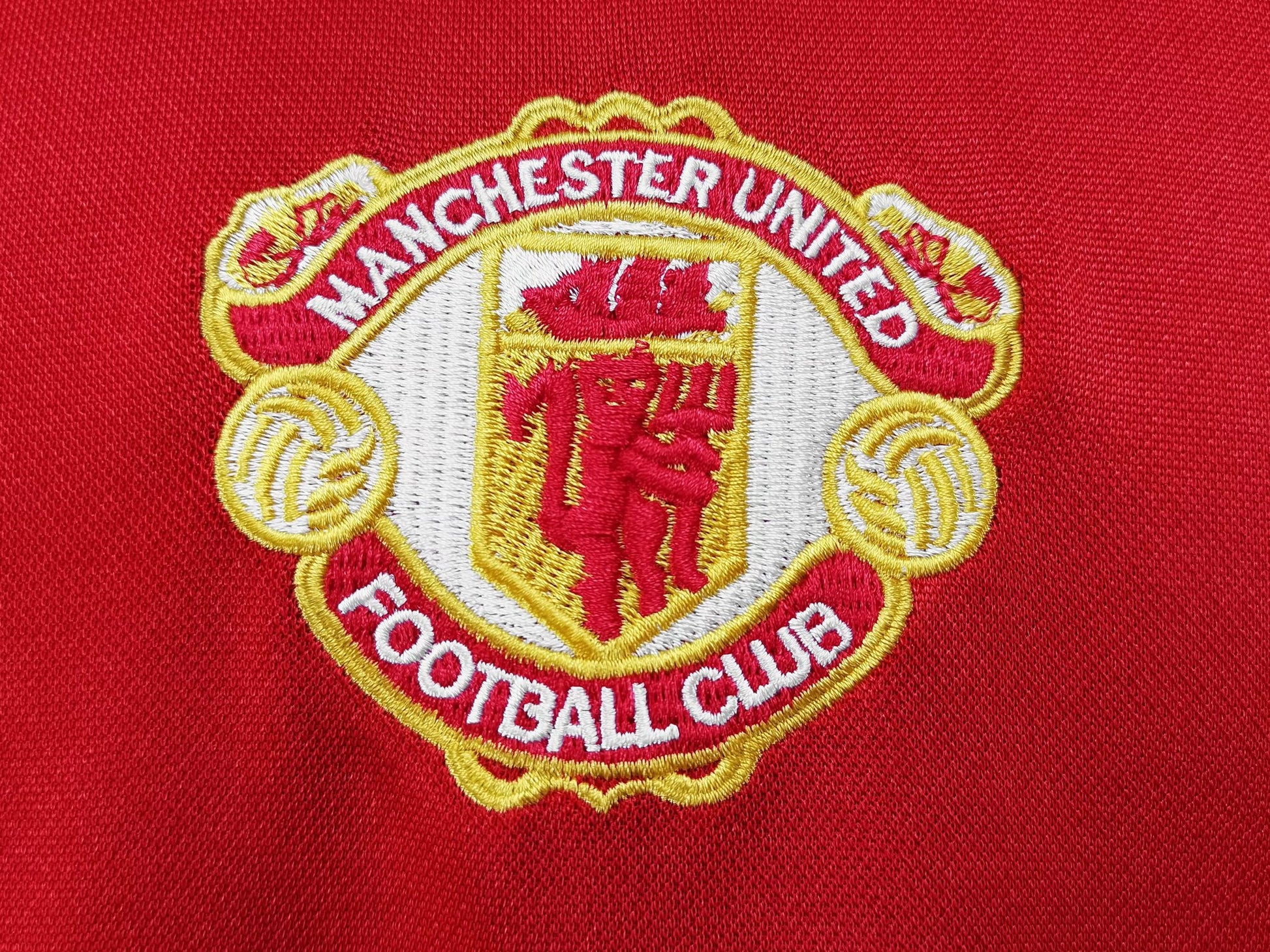 MANCHESTER UNITED RETRO JERSEY 1985 image 7
