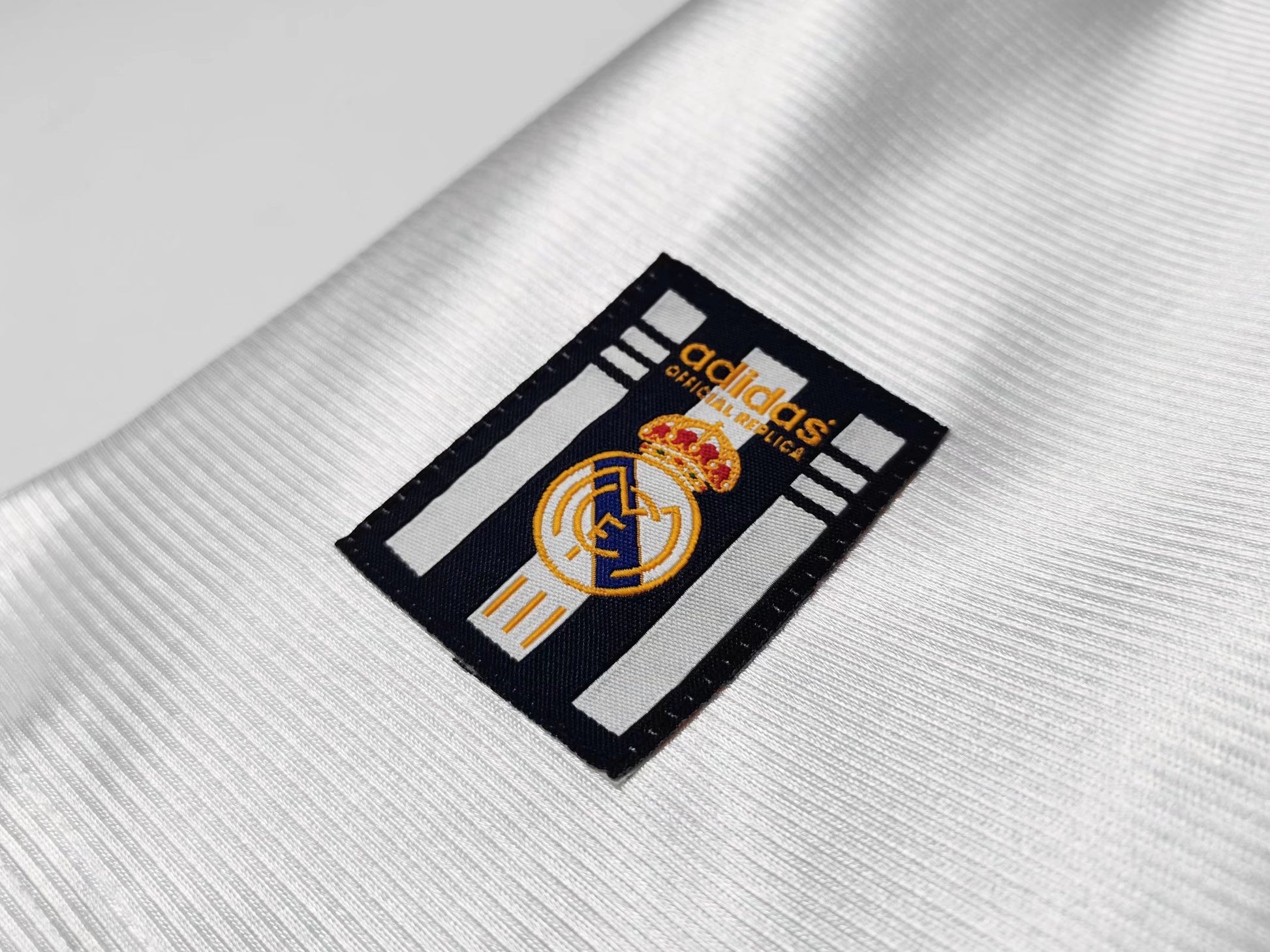 REAL MADRID Retro Home Jersey 1998-99 image 11