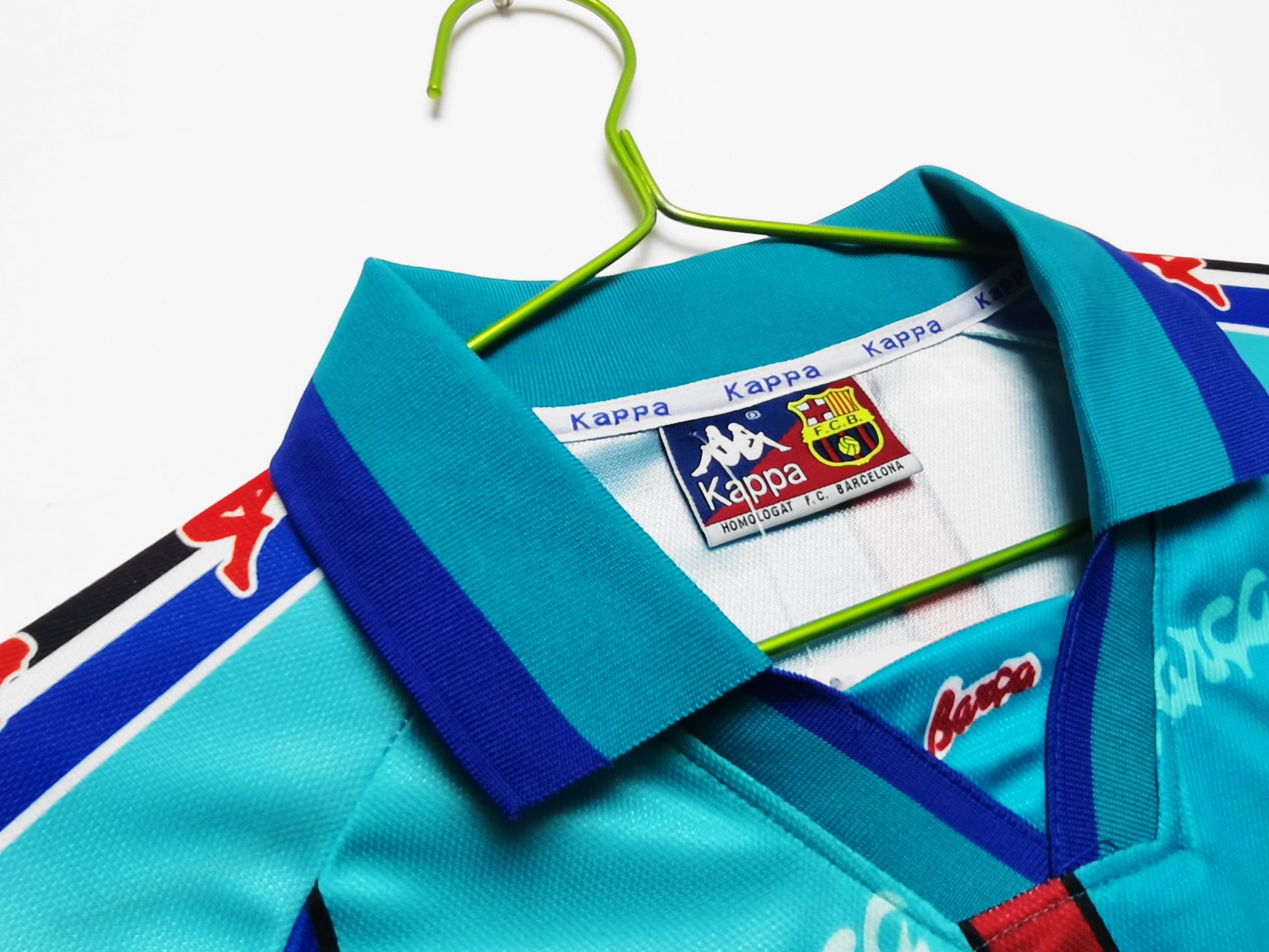 BARCELONA Retro Away Jersey 1996 image 3