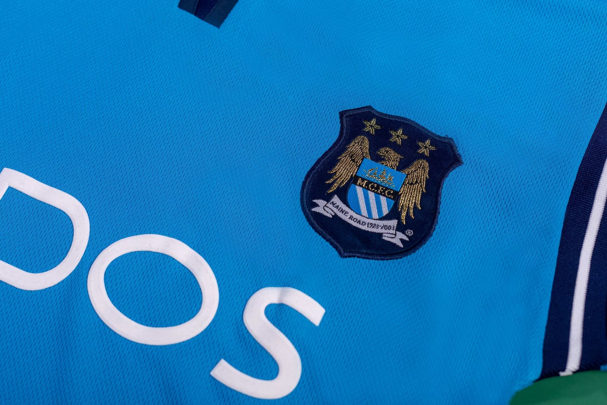 MANCHESTER CITY Retro Home Jersey  2001-02 image 6