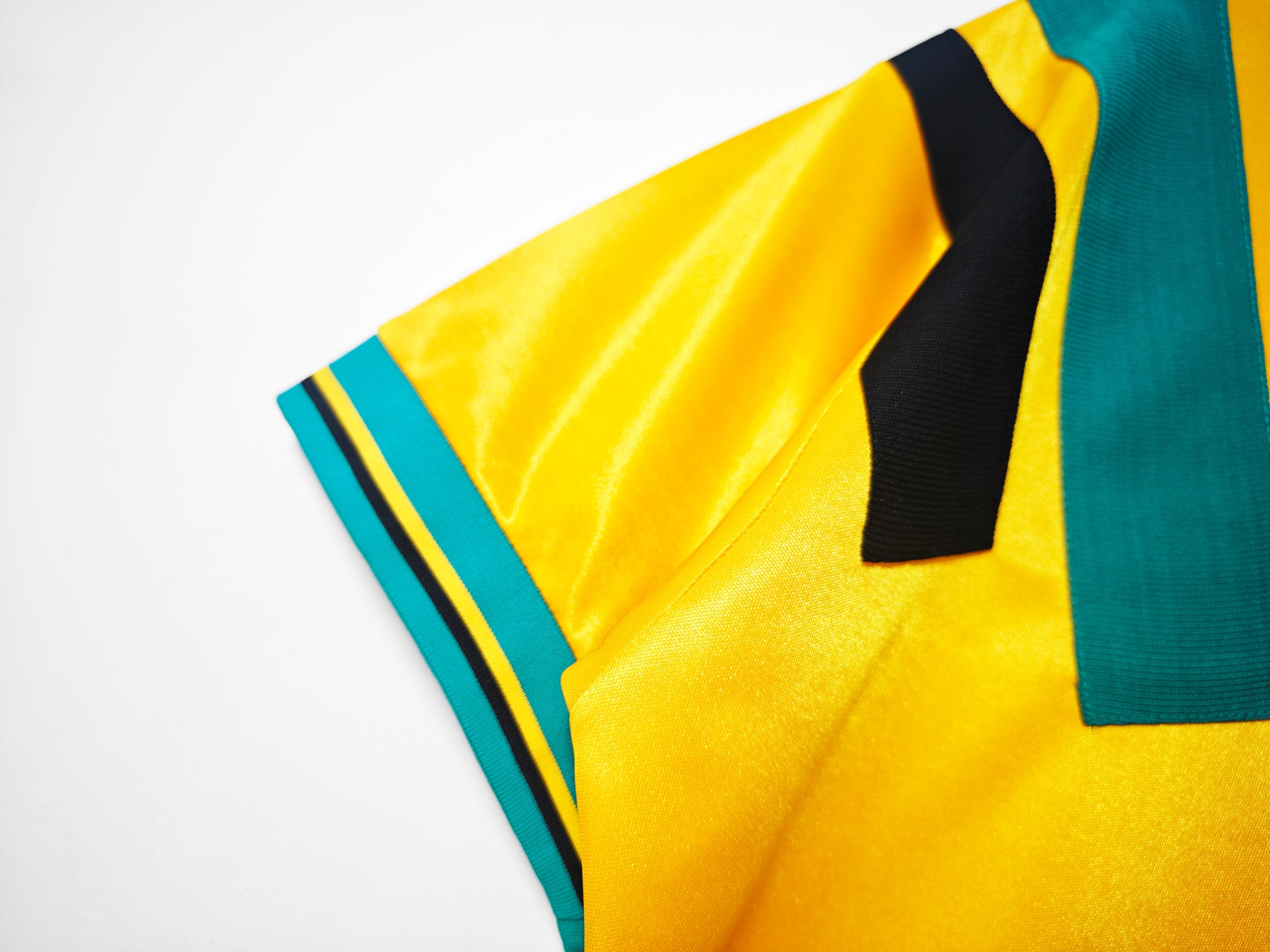 BAYERN MUNICH Retro Away Jersey 1993-95 image 5