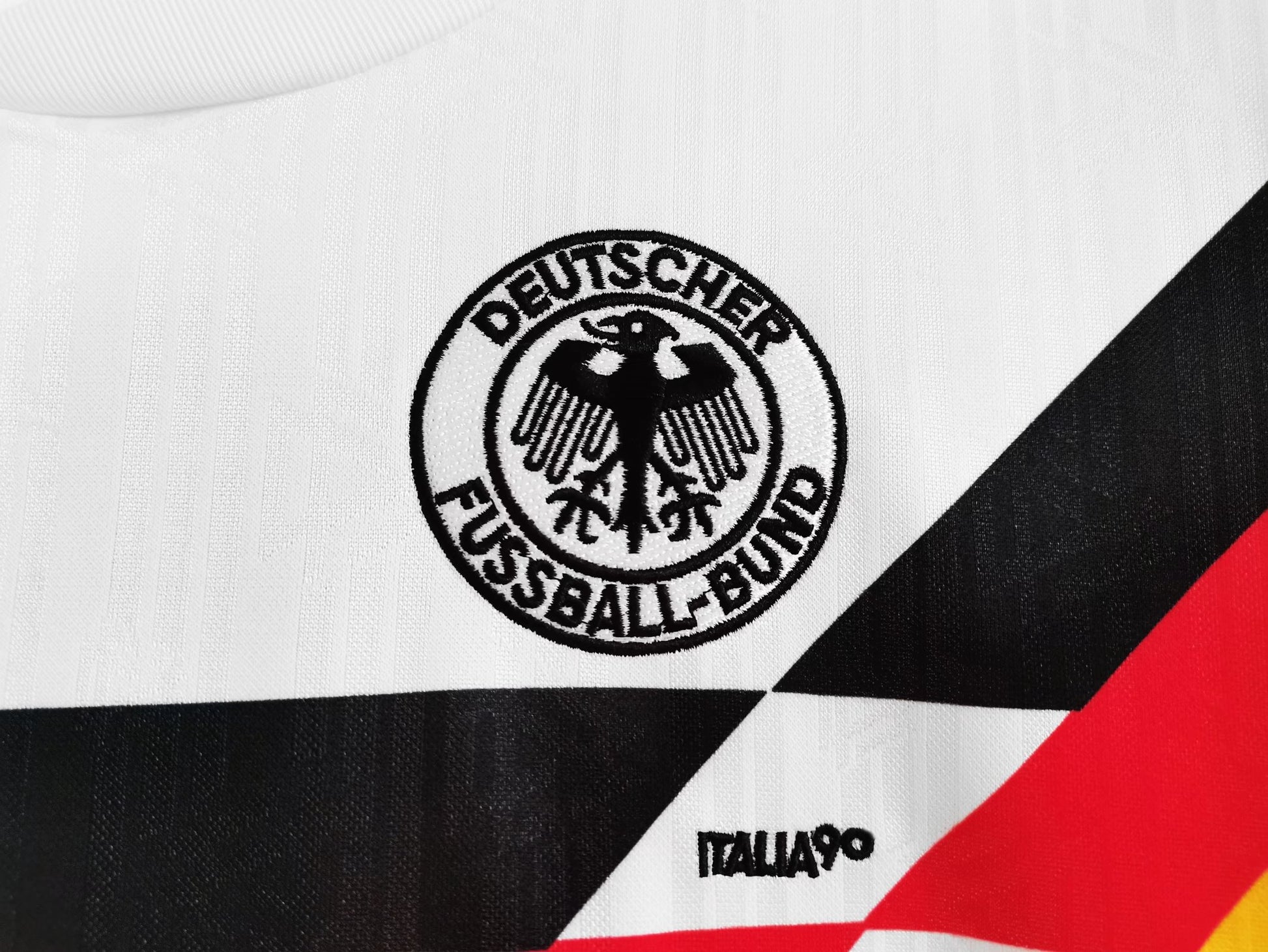 WEST GERMANY WHITE HOME RETRO FOOTBALL SHIRT 1990 image 4