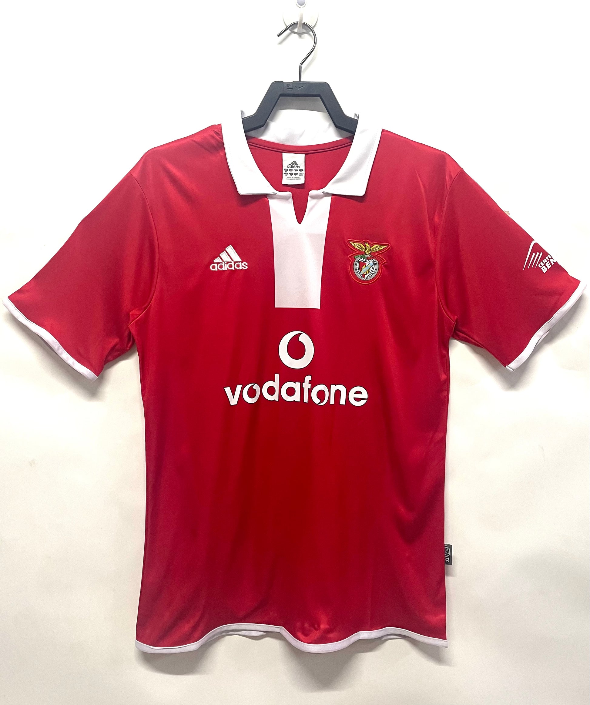 BENFICA Retro Home Jersey 2004-05 image 0