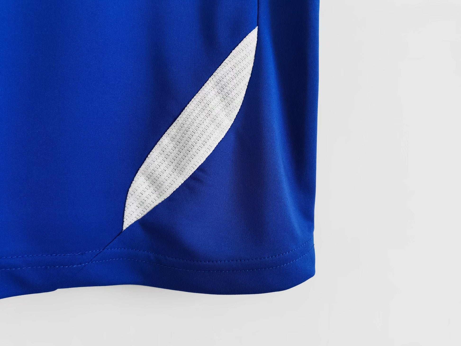 CHELSEA Retro Home Jersey Champion's League Final Edition 2011-12 image 11