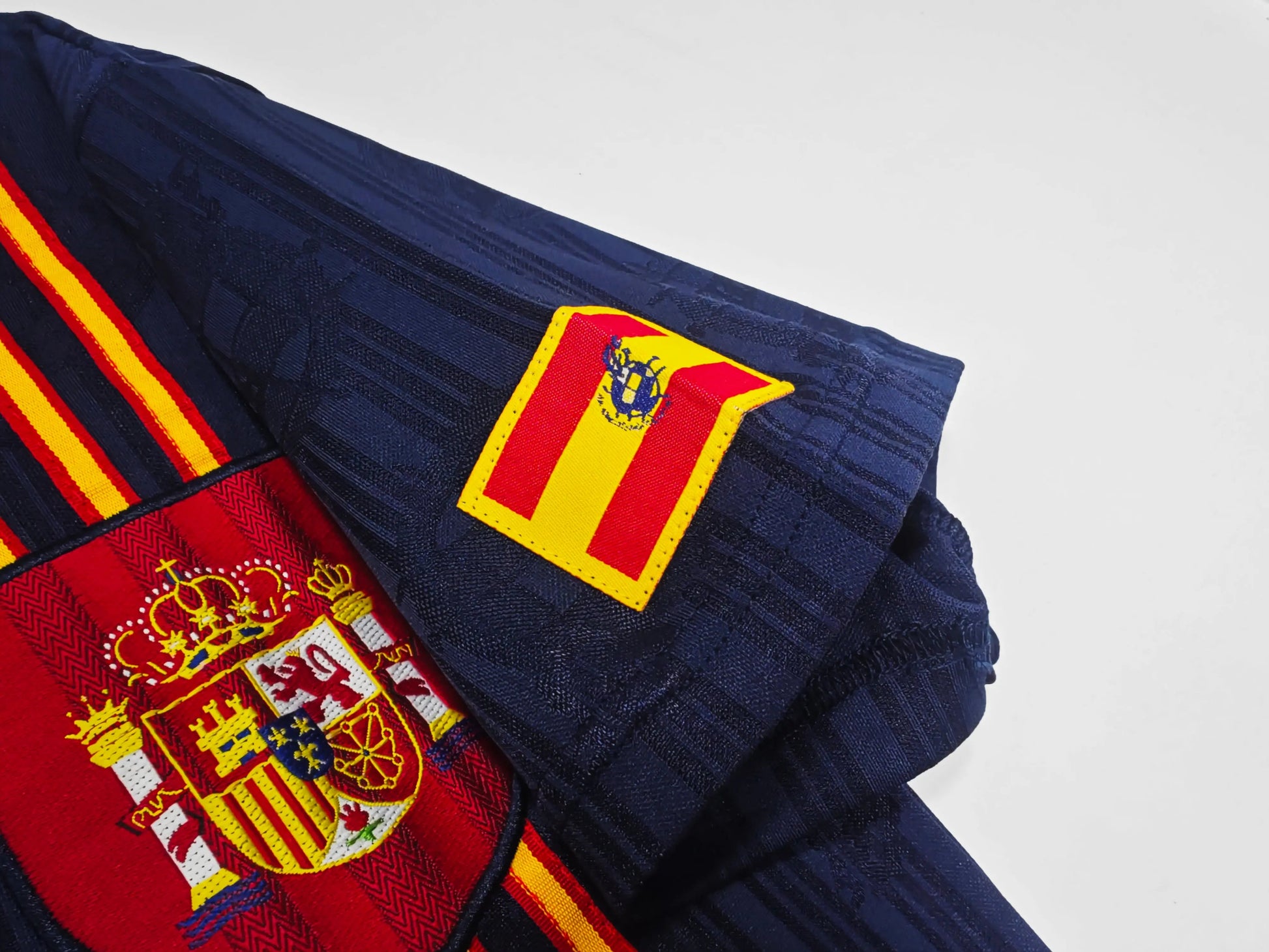 SPAIN Retro Away Jersey EURO 96 image 3