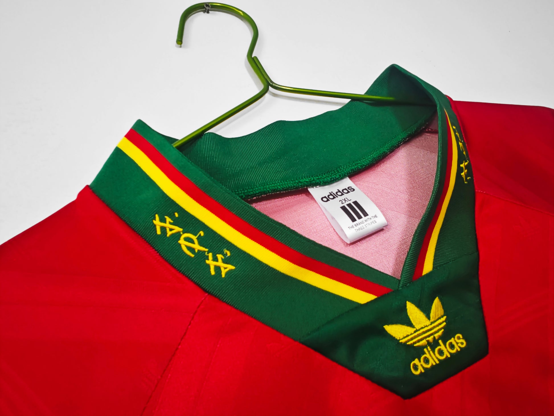 PORTUGAL Retro Home Jersey Euro 1992 image 2